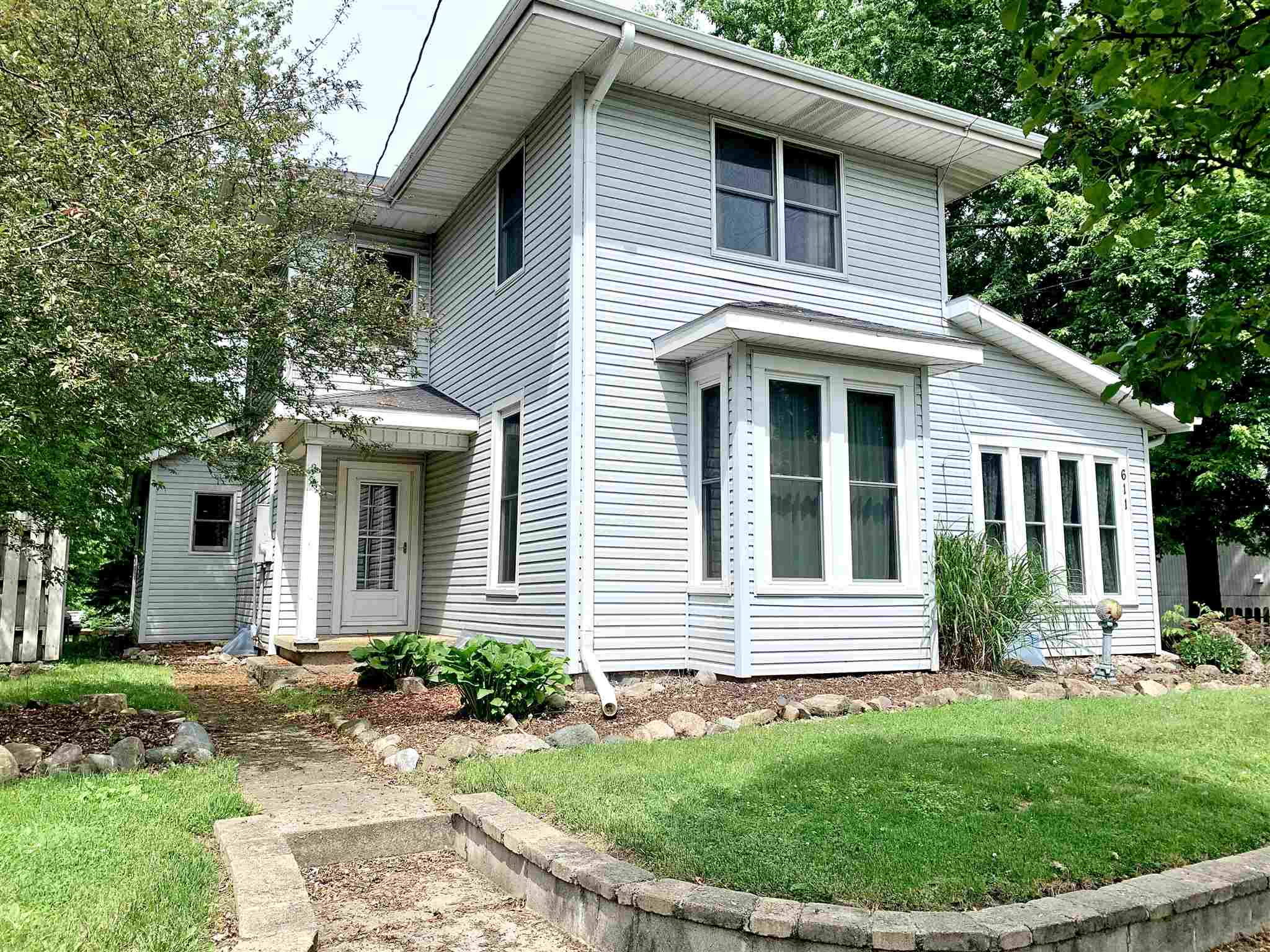 Sold 611 N Jefferson Street, Silver Lake, IN 46982 MLS 202020852