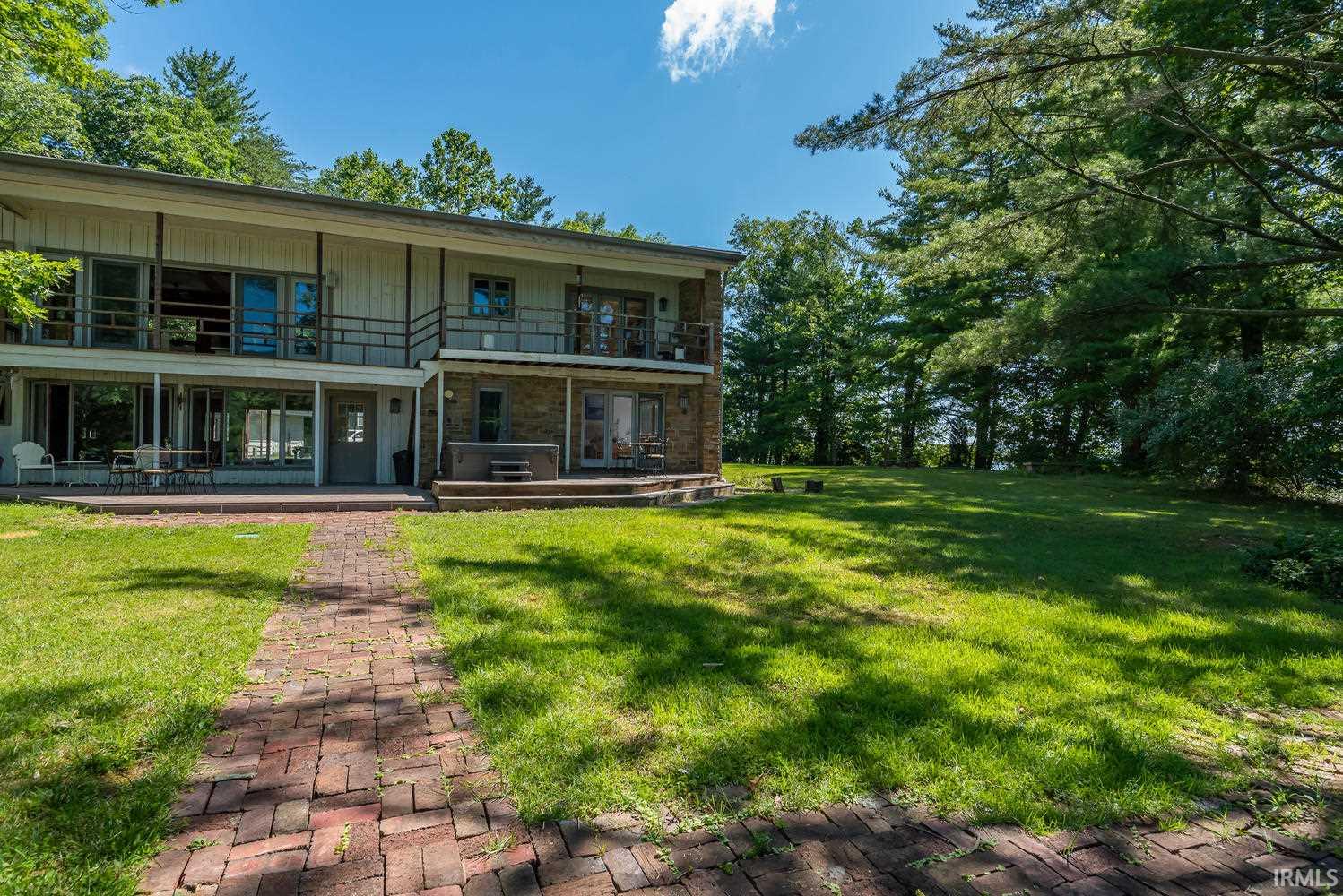 MLS 202025067 for sale 7500 N Blue Heron Drive Unionville IN 47468