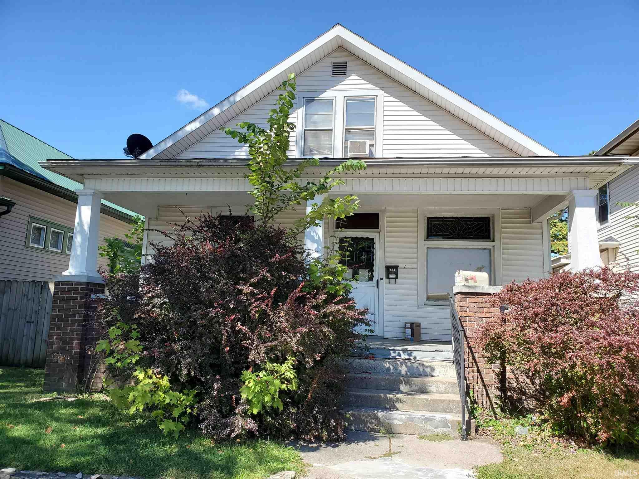 Fort Wayne Real Estate MLS 202032980 for sale 1523 Oakland Street Fort
