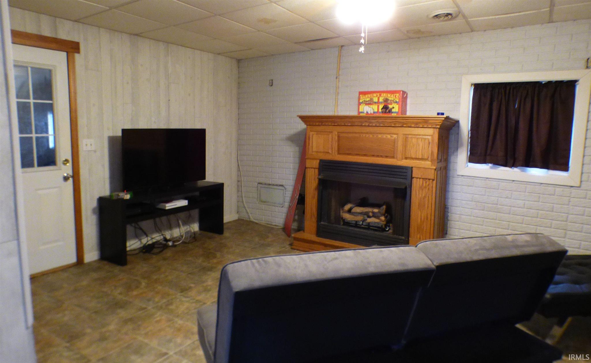 Elnora Real Estate 105 Street IN 47529 229,900 202041222