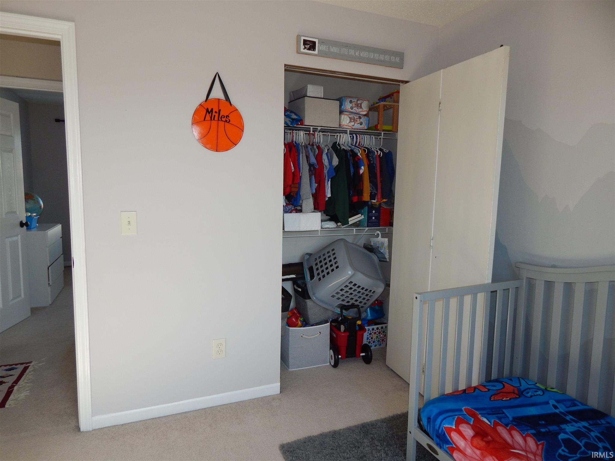 Residential For Sale - 6 Rooms - 3 Bedrooms - 2 Bathrooms - Price $185