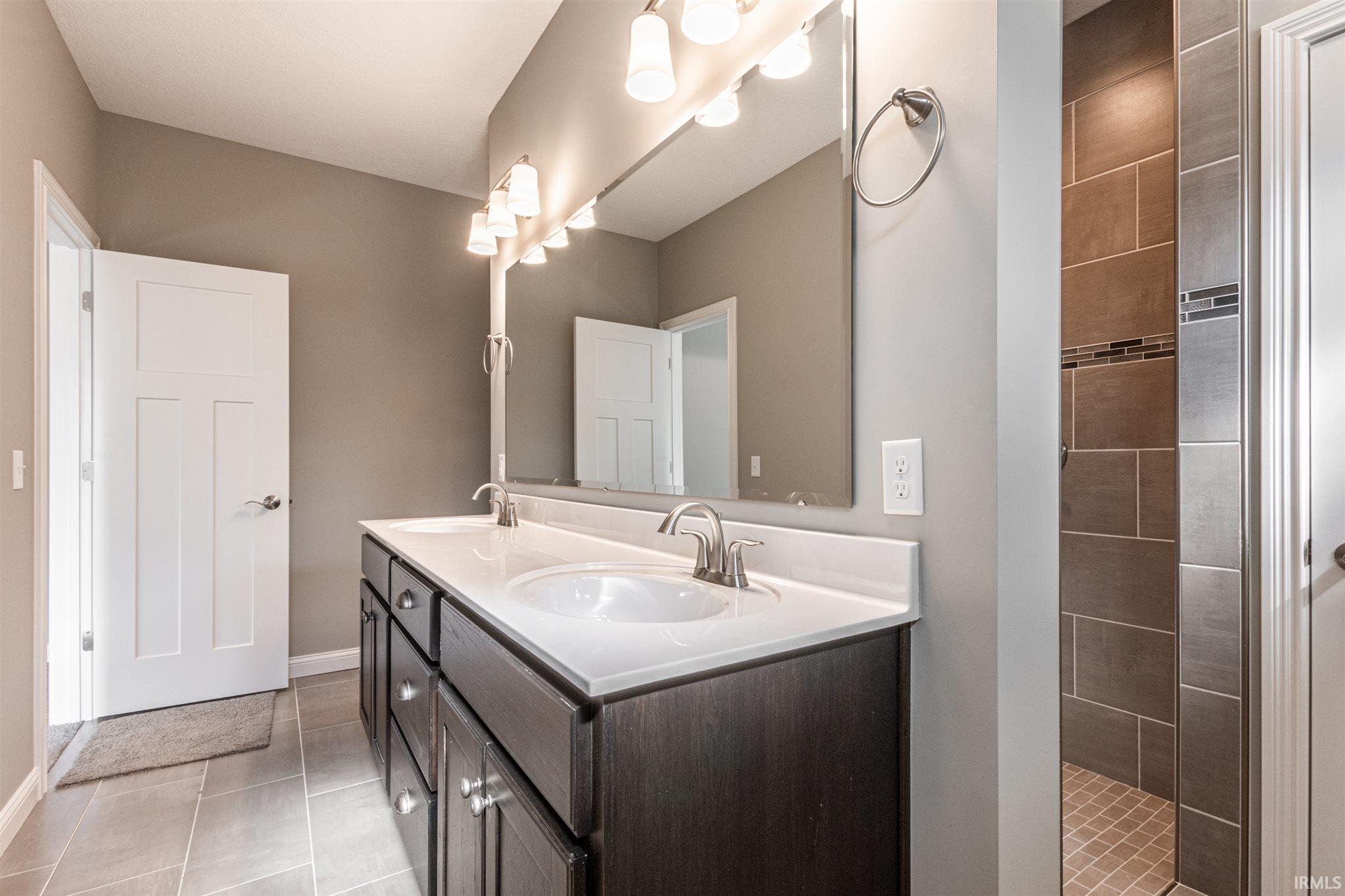 Residential For Sale - 9 Rooms - 3 Bedrooms - 2 Bathrooms - Price $344