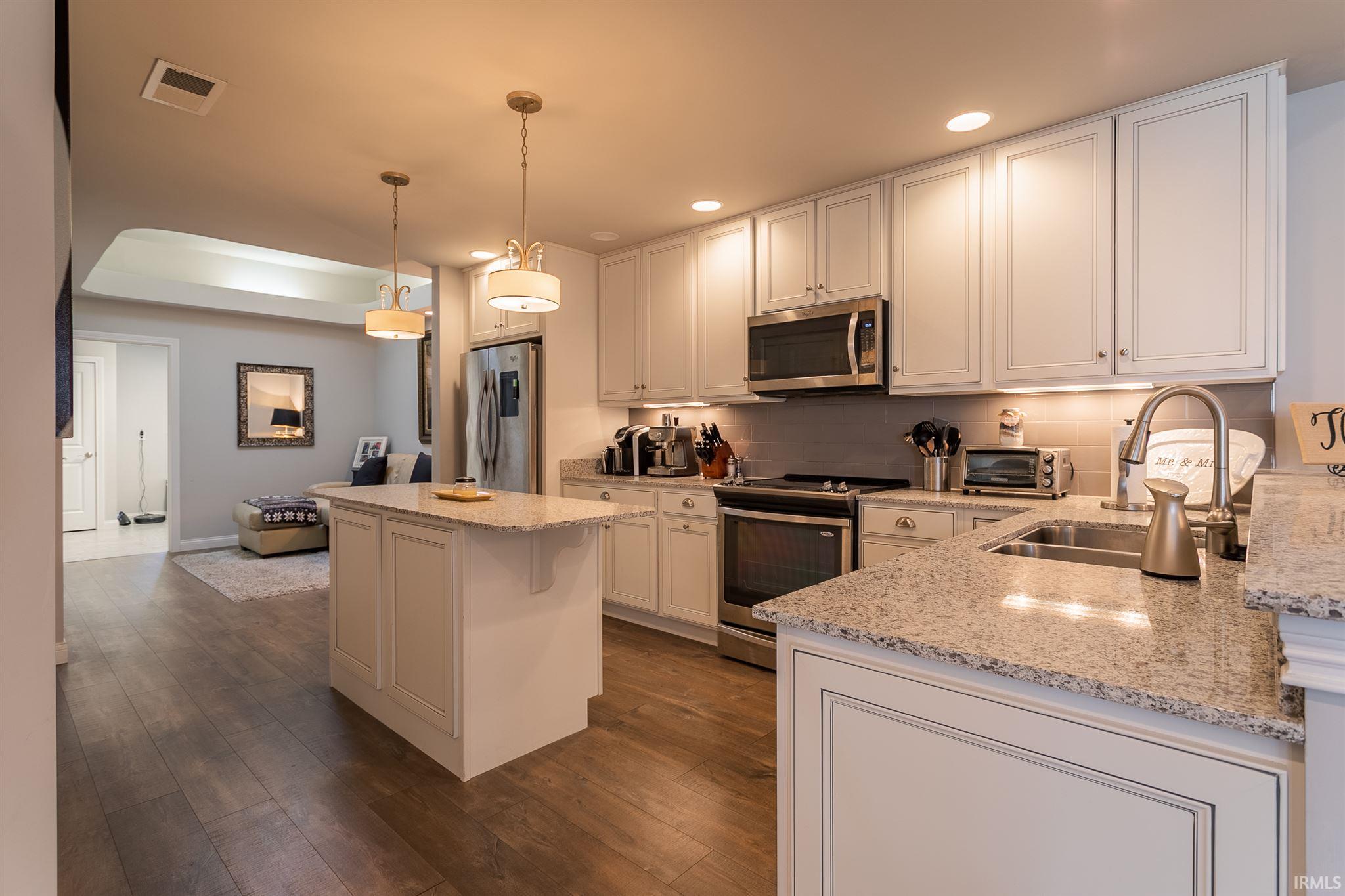 Evansville Real Estate 19029 Cambridge Village Drive IN 47725 339,000