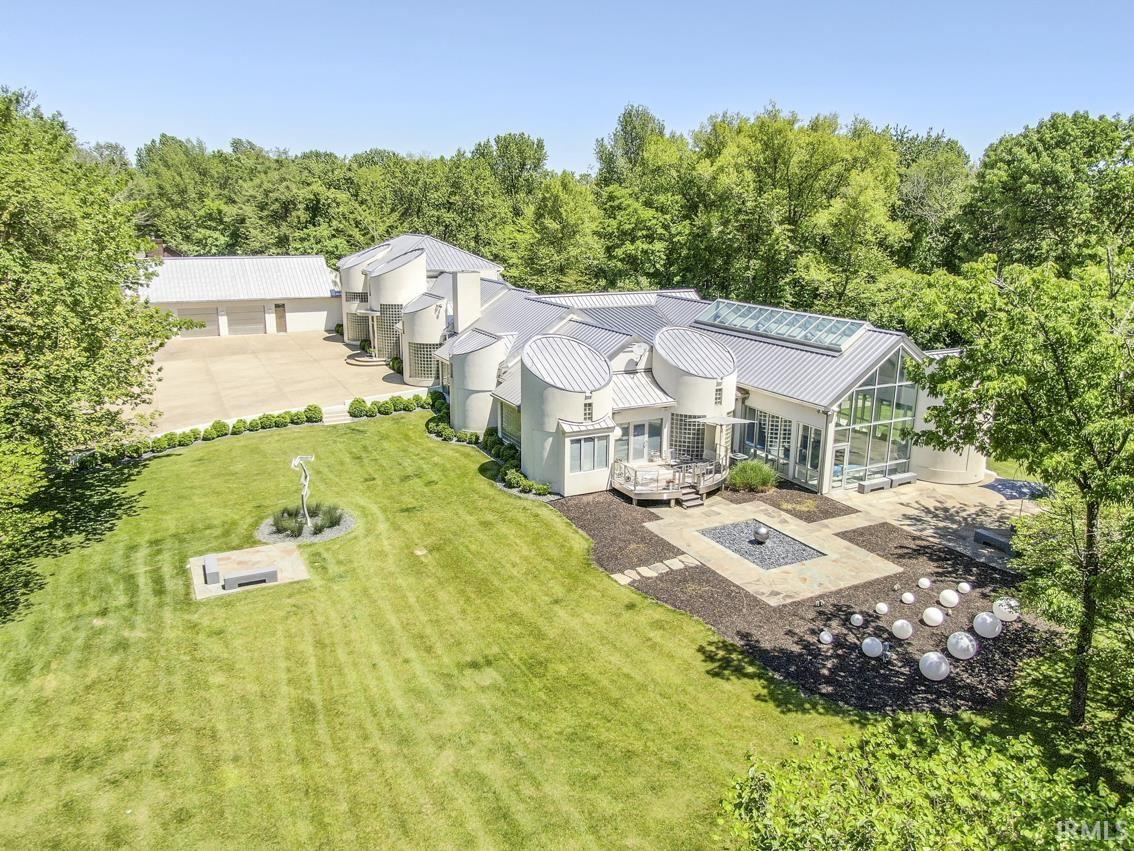 Evansville IN Homes for Sale from over 1 Million