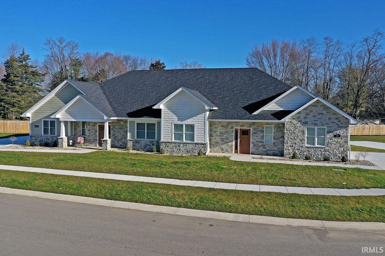 304 Blue River Drive, Knightstown, IN 