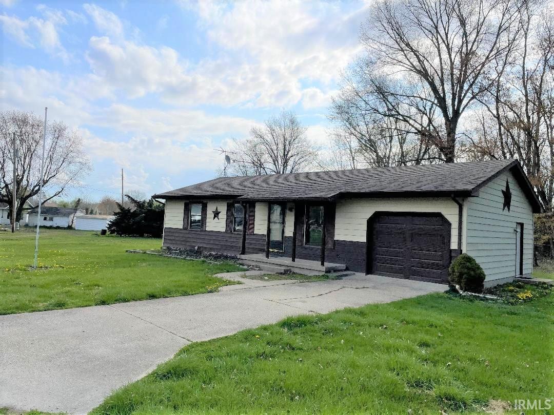 318 W Shanklin St Road Jasonville In 47438 Millican Realty Bloomington Bedford Ellettsville Indiana Real Estate And Homes For Sale