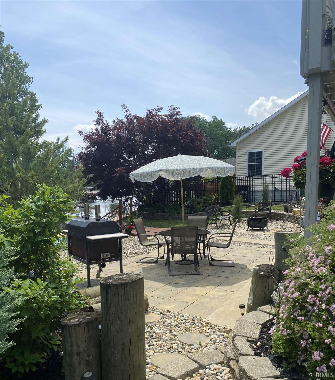 Homes for sale in Cromwell, IN | 9285 E Sleepy Hollow Pkwy, Cromwell, IN 46732 | MLS# 202121745