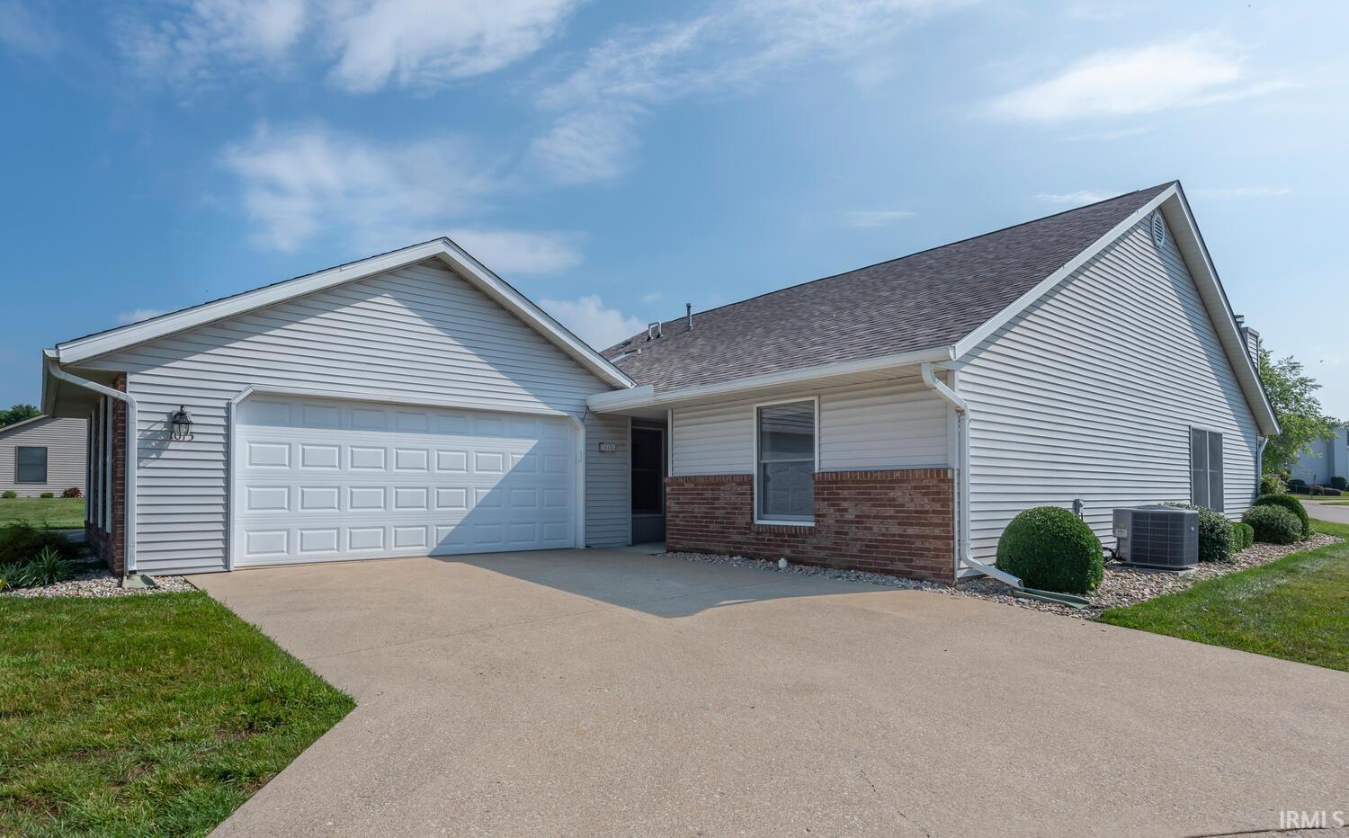 1015 E SHERBROOKE DRIVE, BLOOMINGTON, IN 47401 Millican Realty