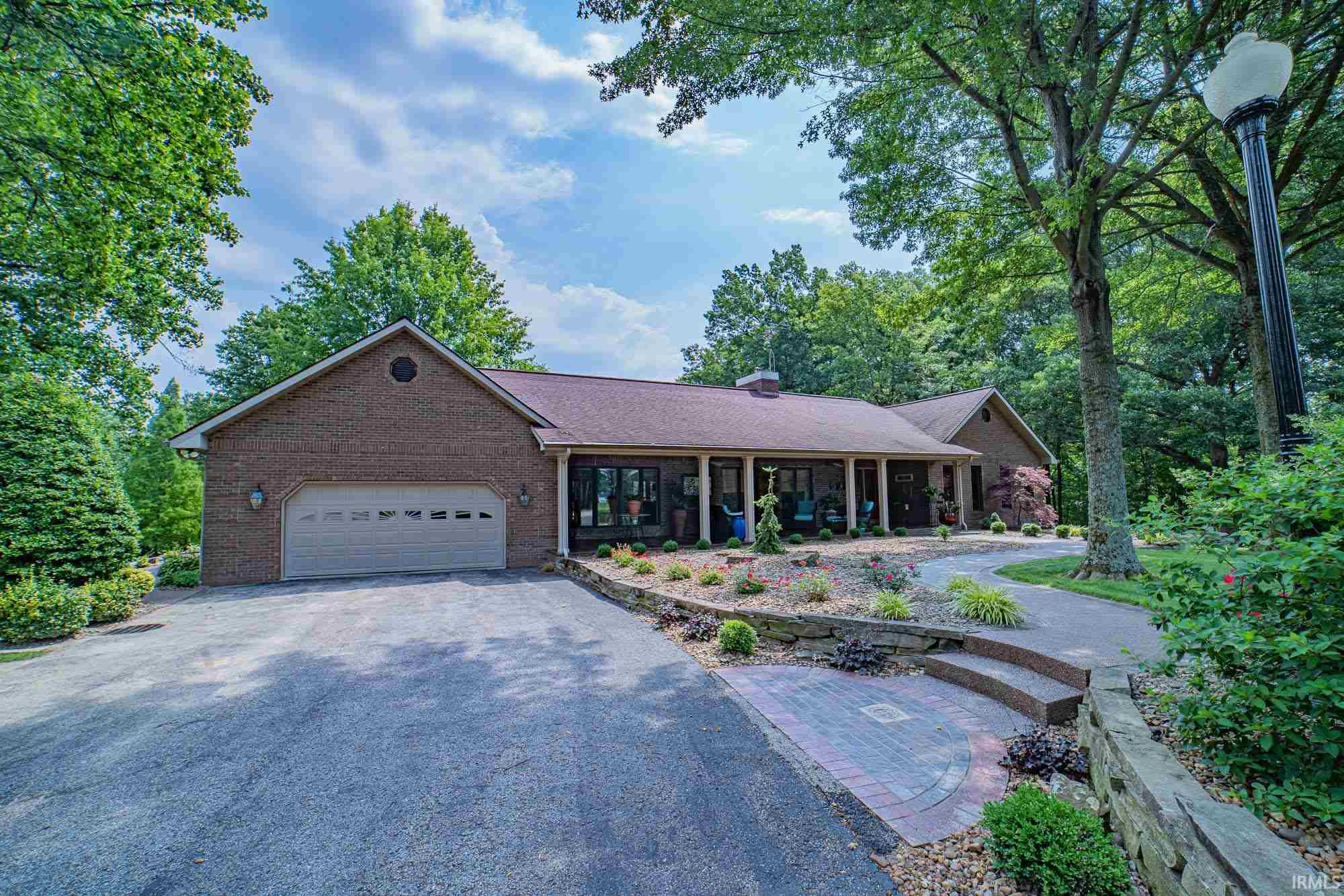 Residential for sale in Tell City, Indiana, 202124439