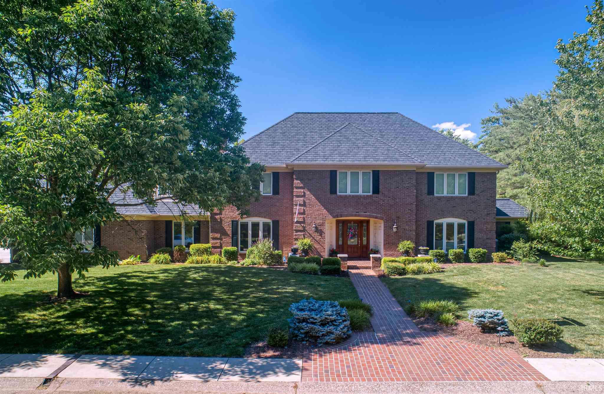 700k to 800k Homes for Sale in Newburgh IN