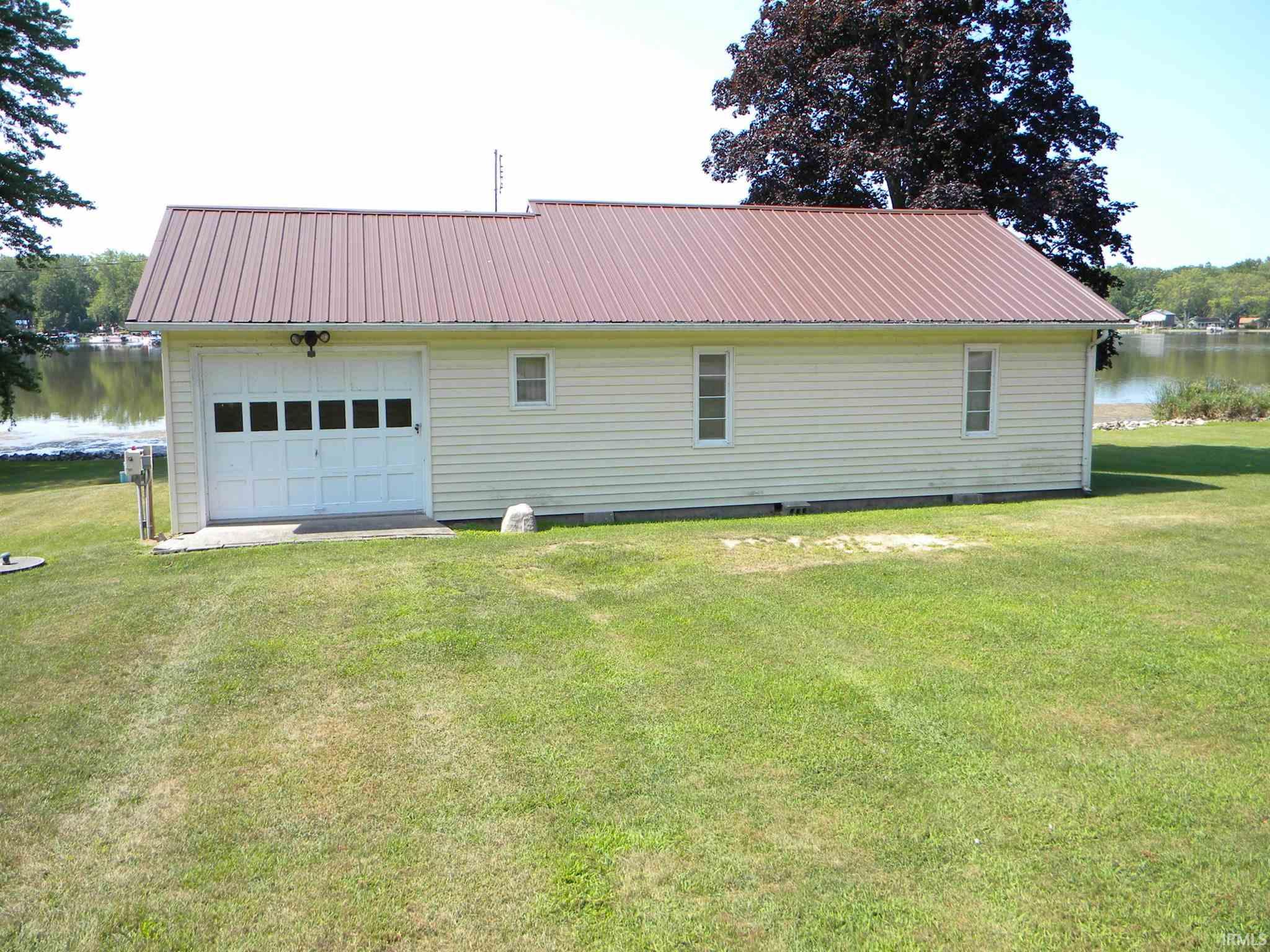 Homes for Sale in Barbee Chain of Lakes, Leesburg, Indiana Amy Evans