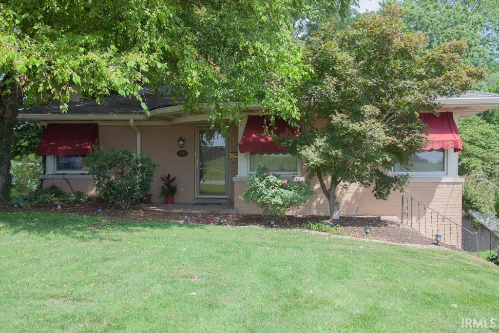 1347 Mesker Park Drive, Evansville, IN 47720
