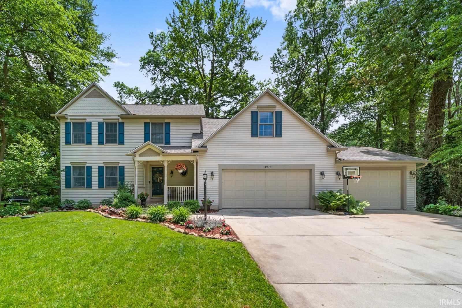 Mishawaka IN Real Estate 11978 Lori Mishawaka IN 46545 MLS 202137586