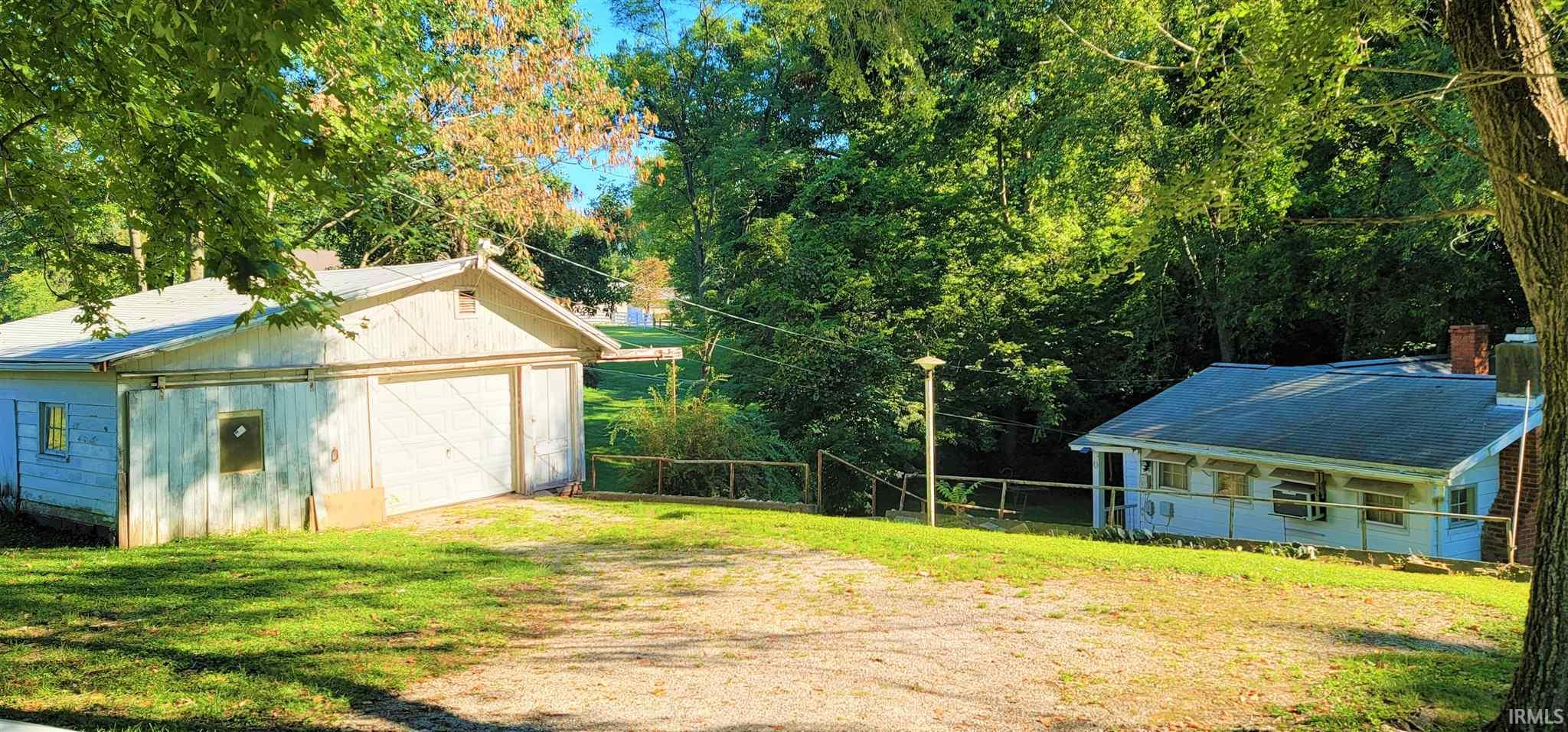 7111 Darmstadt Road, Evansville, IN 47710