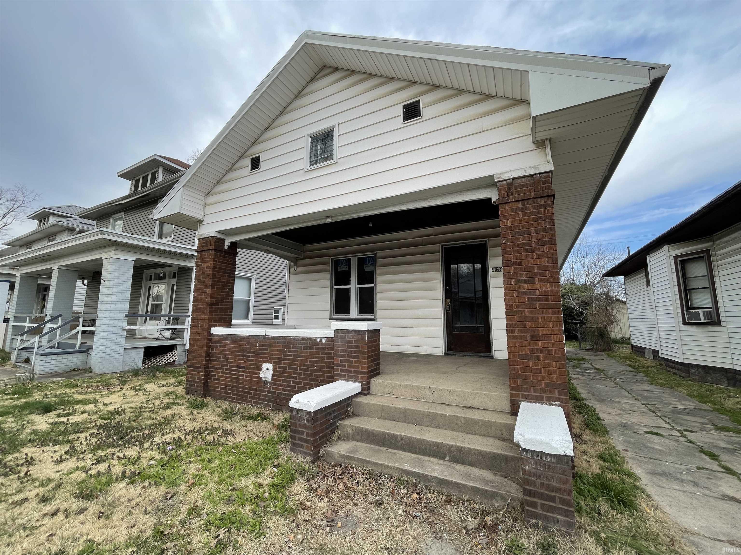 408 E Iowa Street, Evansville, IN 47711