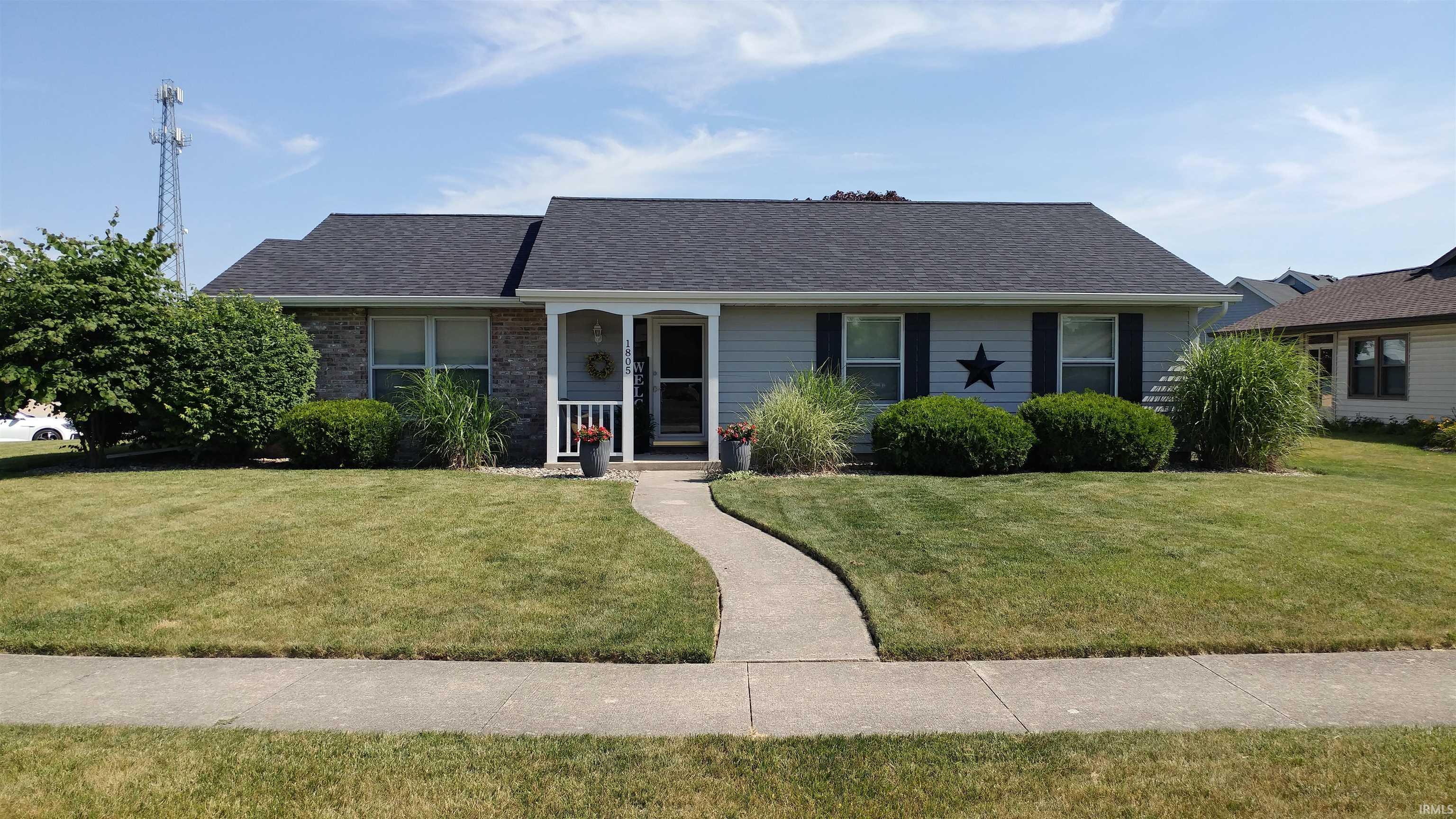 1805 Manito, Huntington, Indiana 46750, 3 Bedrooms Bedrooms, 6 Rooms Rooms,2 BathroomsBathrooms,Residential,For Sale,Manito,202225505