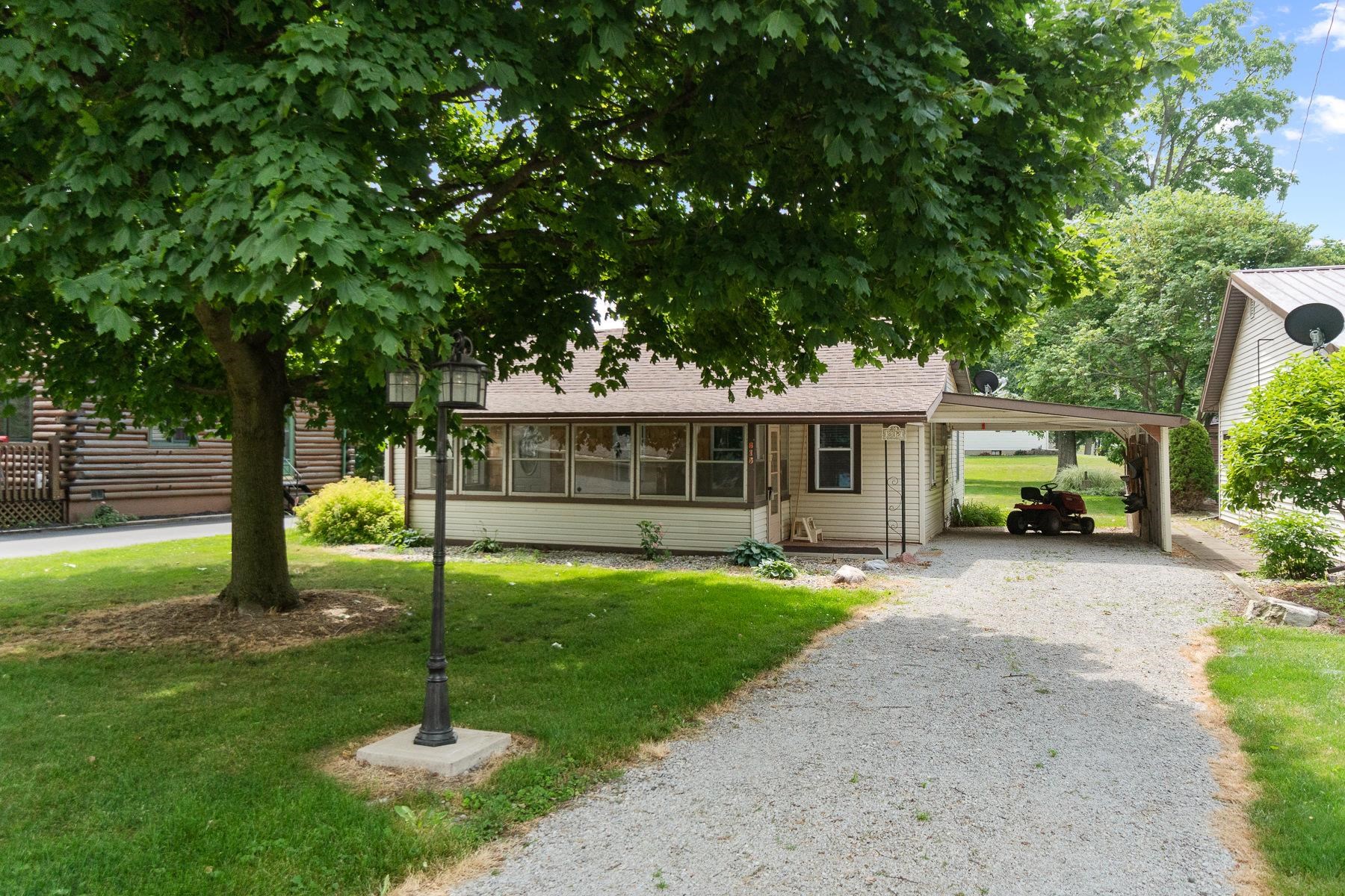 815 LN 101 Lake of the Woods, Hudson, IN 46747