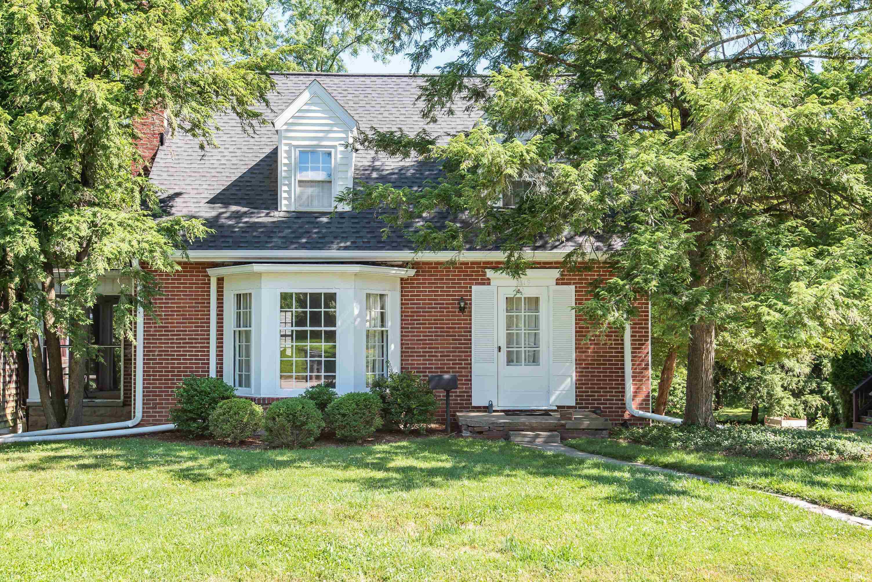 1319 E UNIVERSITY STREET, BLOOMINGTON, IN 47401 Millican Realty