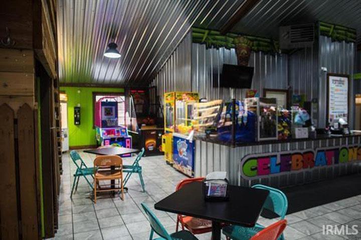 Bedford Real Estate: 1801 Plaza Drive IN 47421 $850,000 202230051