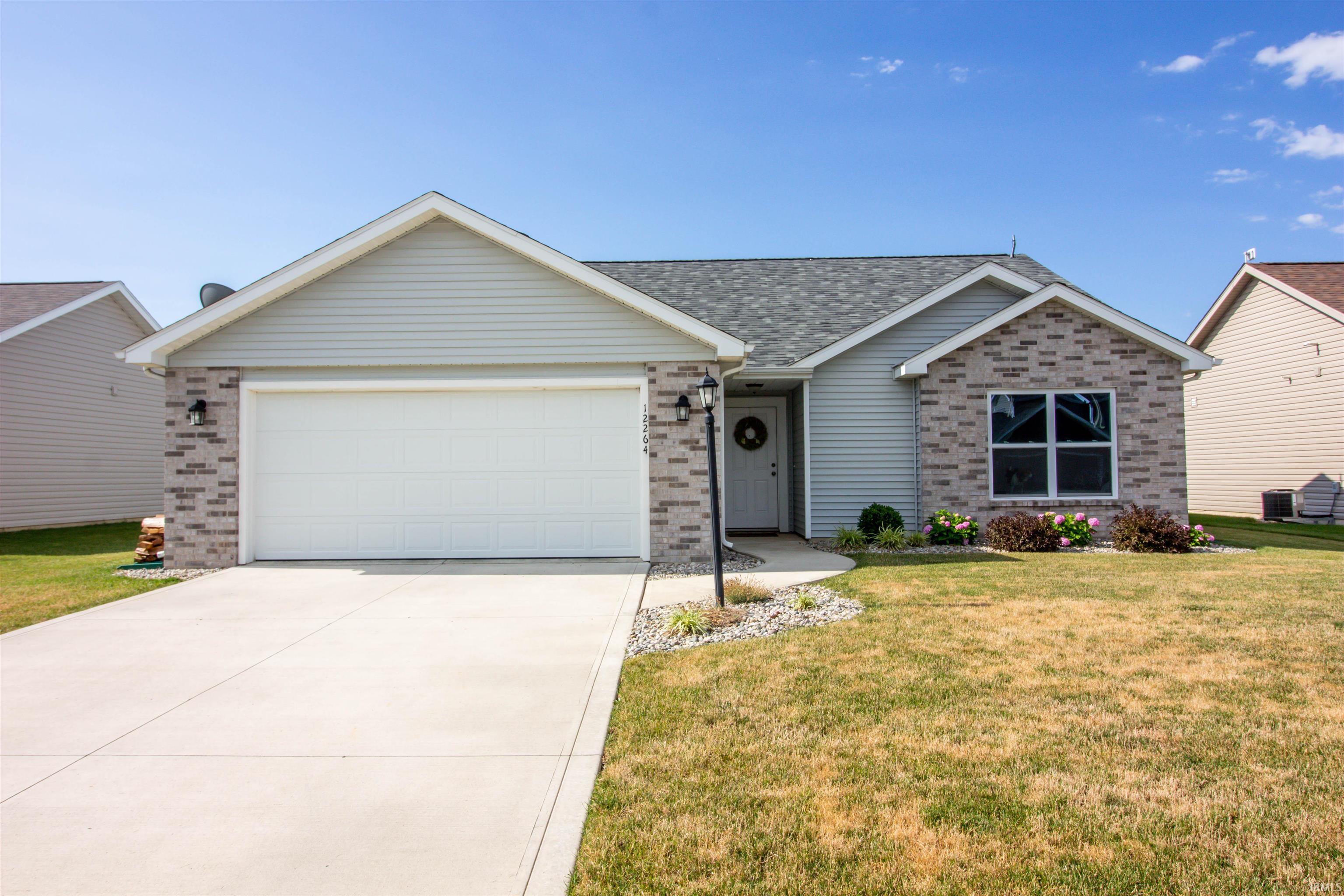 12264 Cantle Place, Grabill, IN 46741