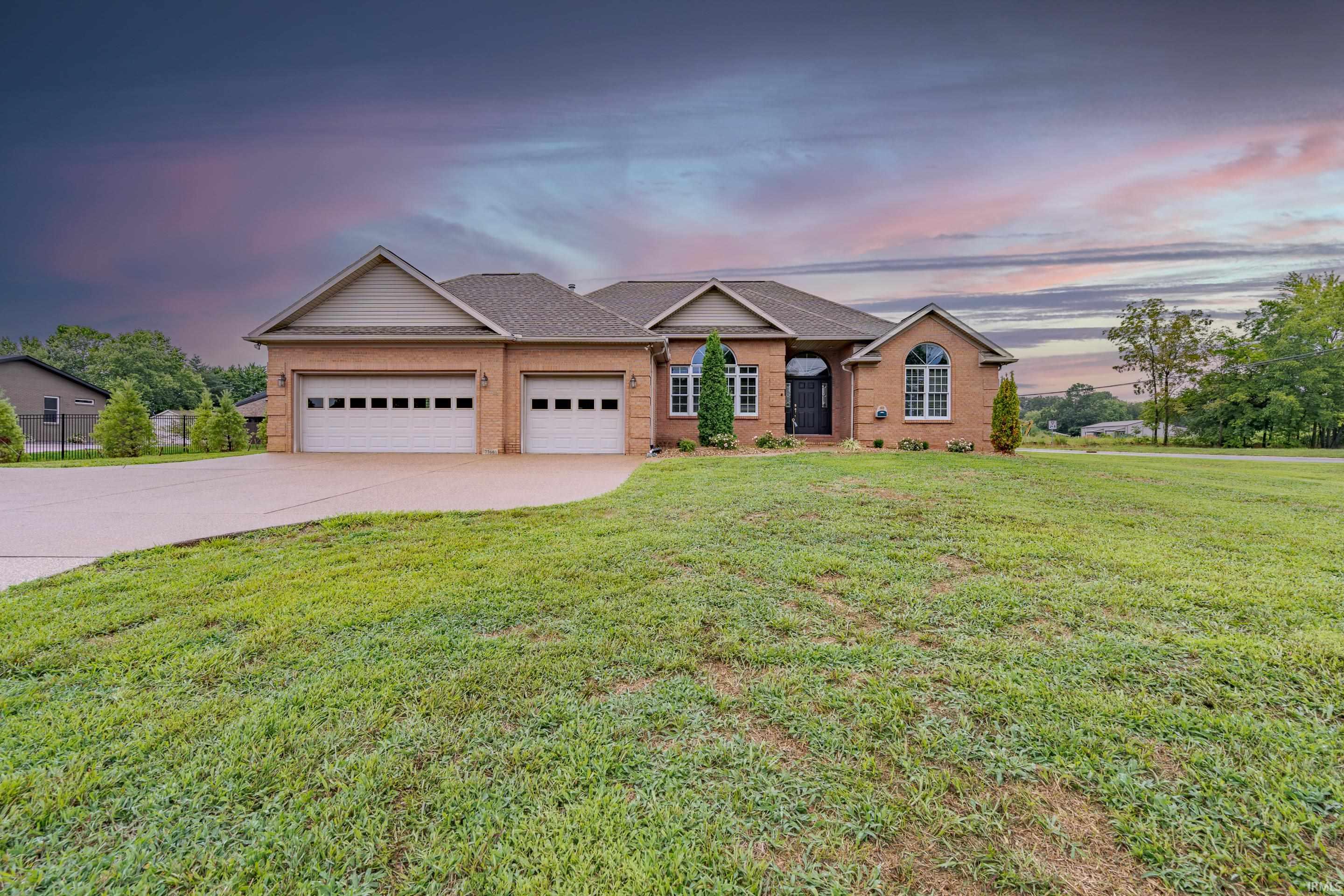 7766 Oak Grove Road, Newburgh, IN 47630