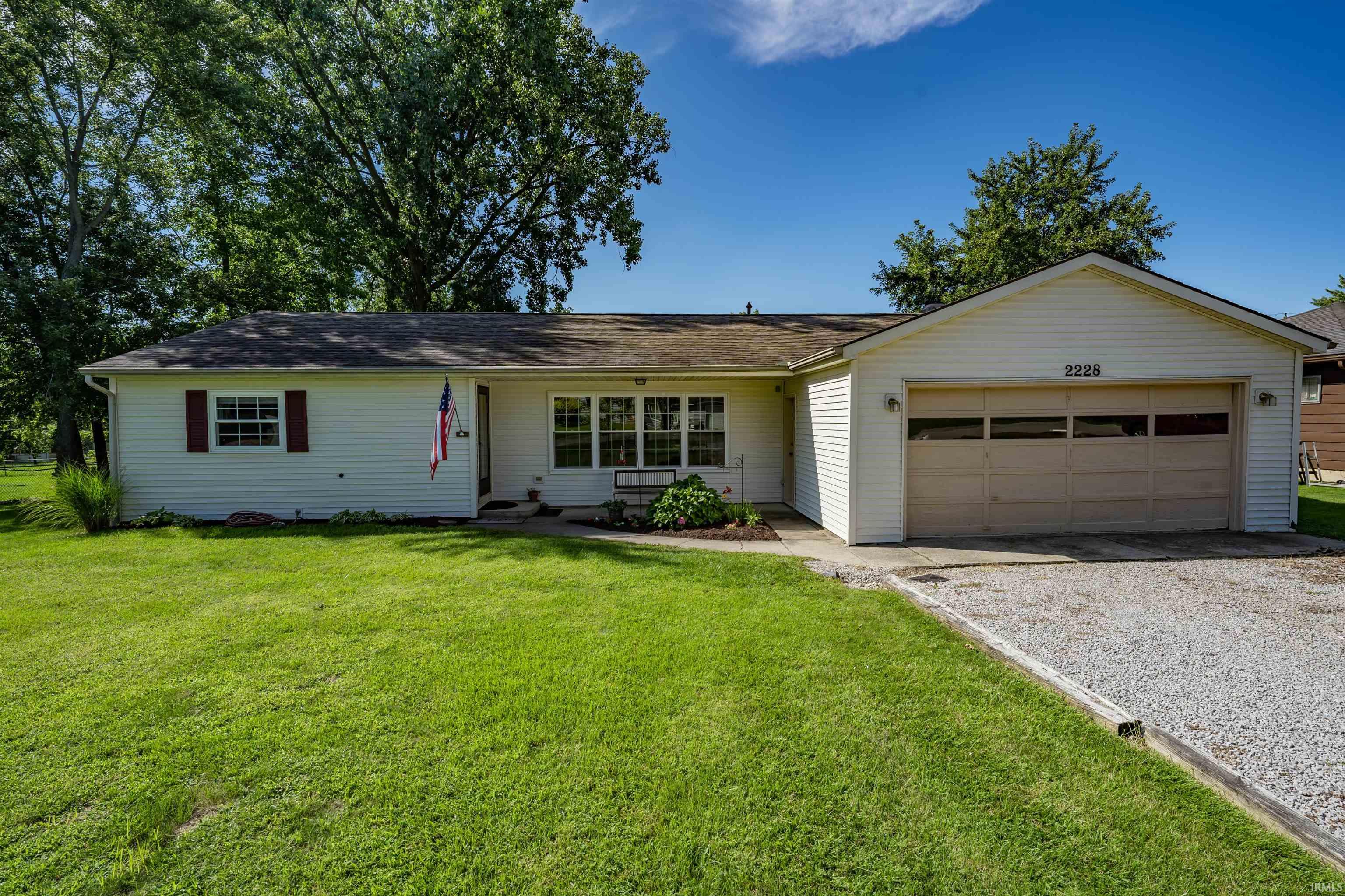 2228 Bellevue Drive, Fort Wayne, IN 46825