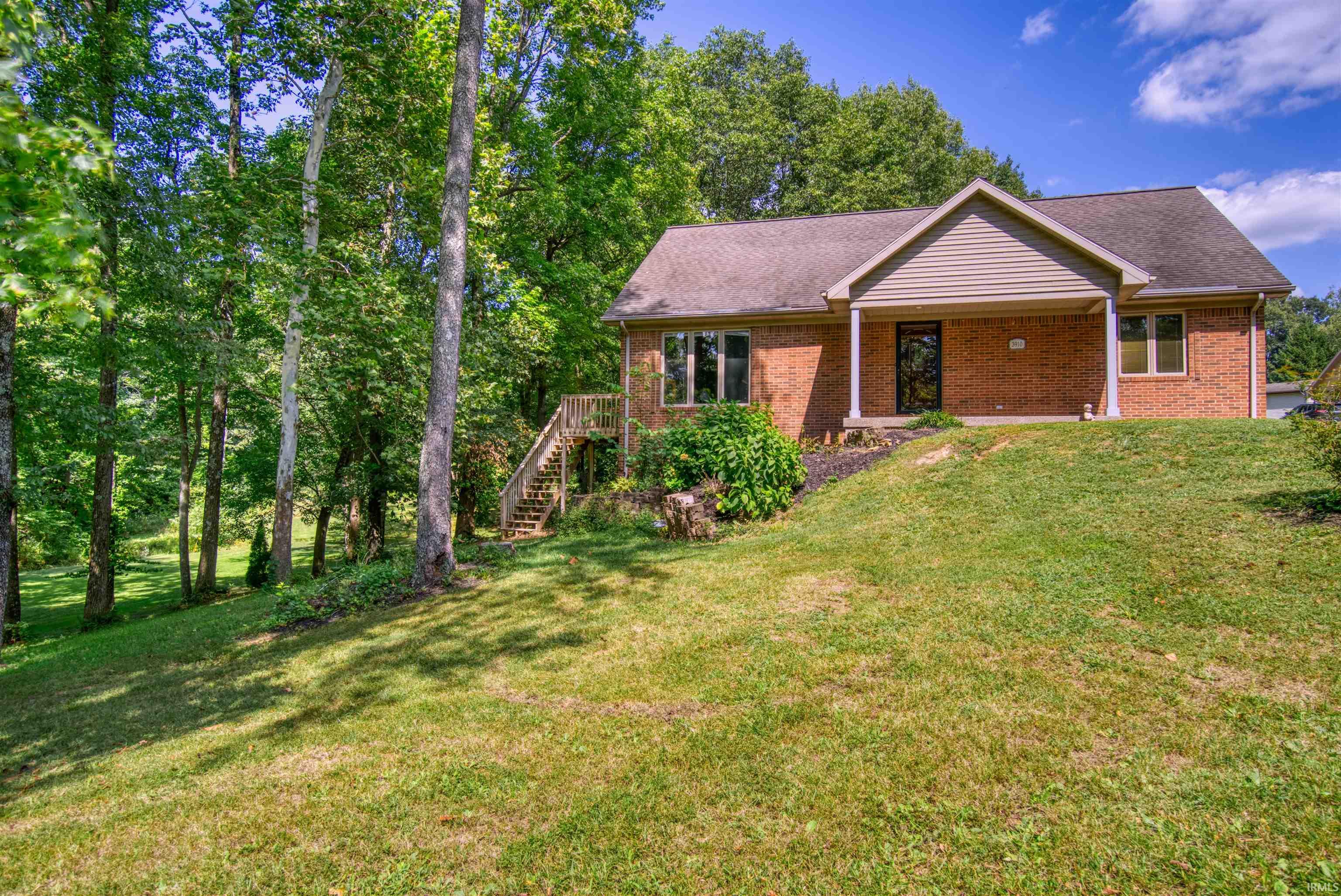 3910 Valley View Drive, Mount Vernon, IN 47620