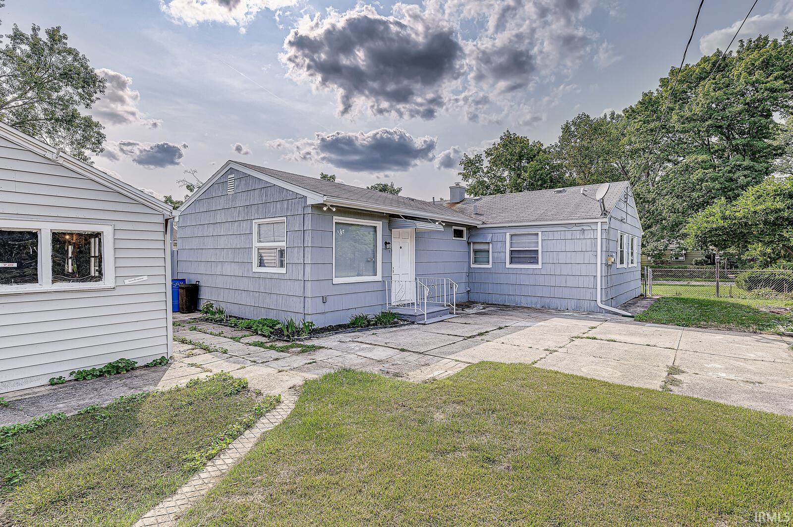 2522 Northview South Bend, IN 46616