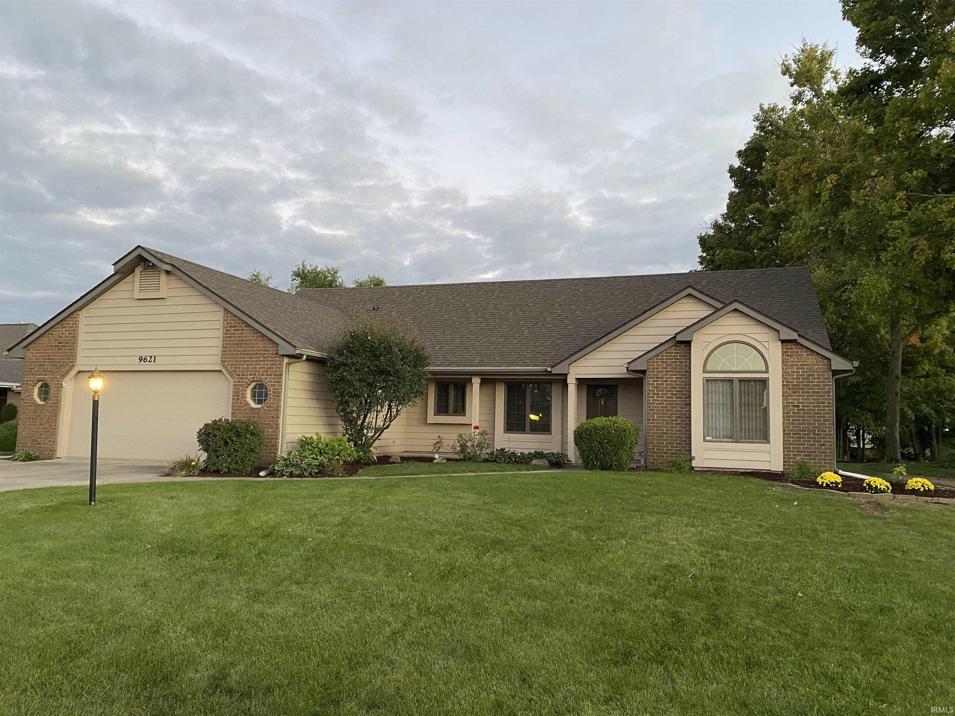 9621 White Hill Court, Fort Wayne, IN 46804
