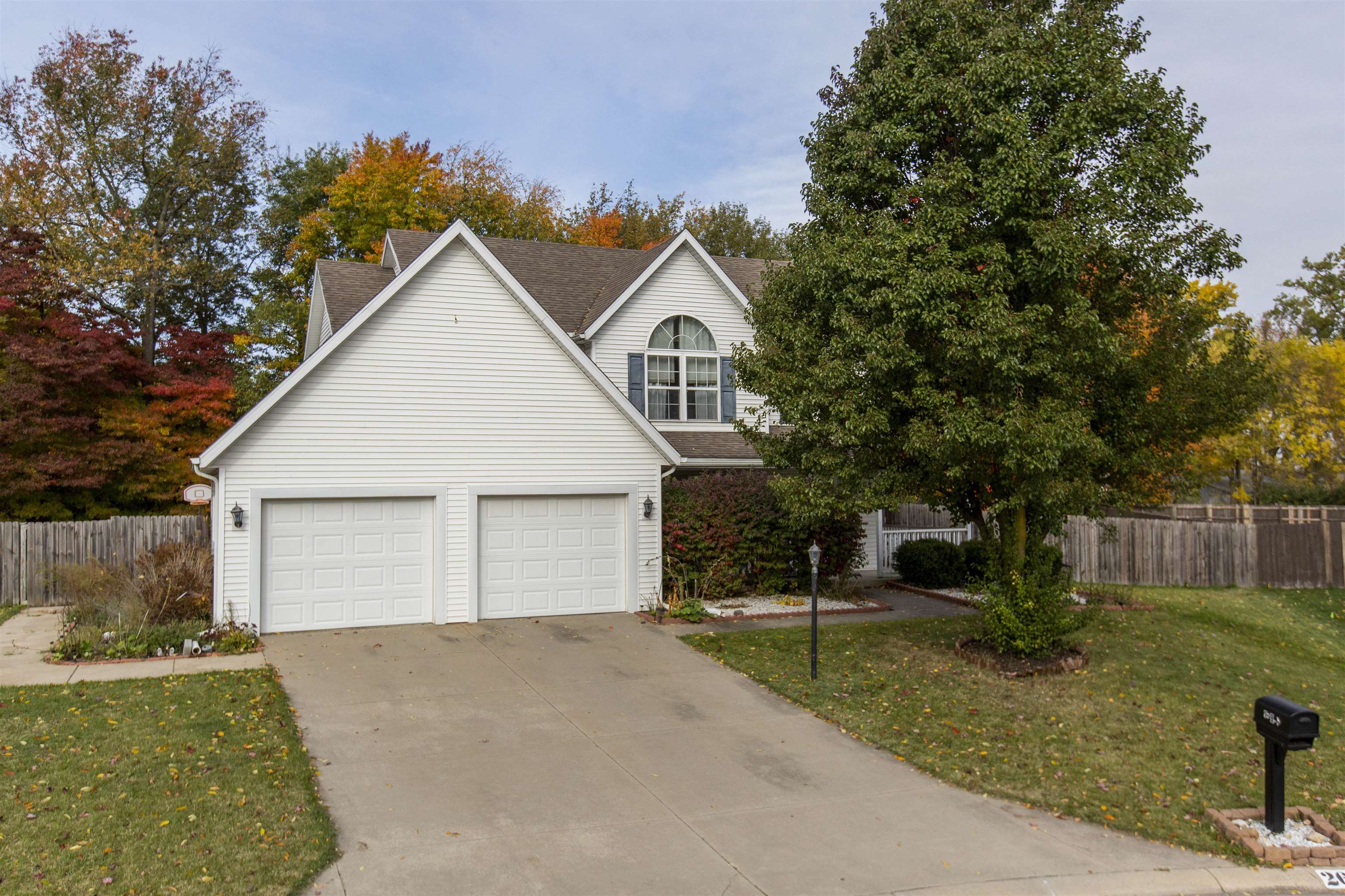 26954 Rozanna South Bend, IN 46619