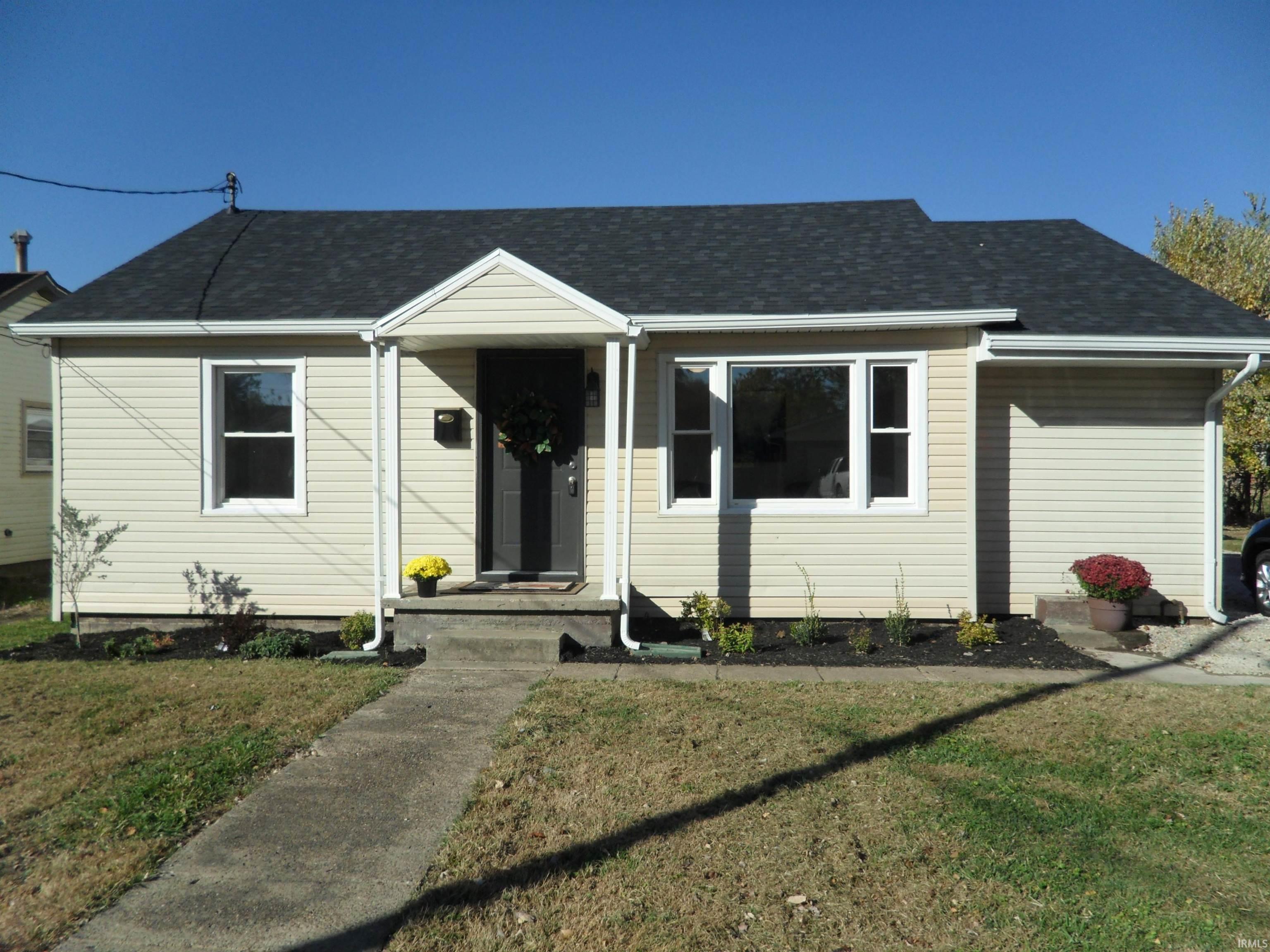 403 W Sycamore Street, Boonville, IN 47601