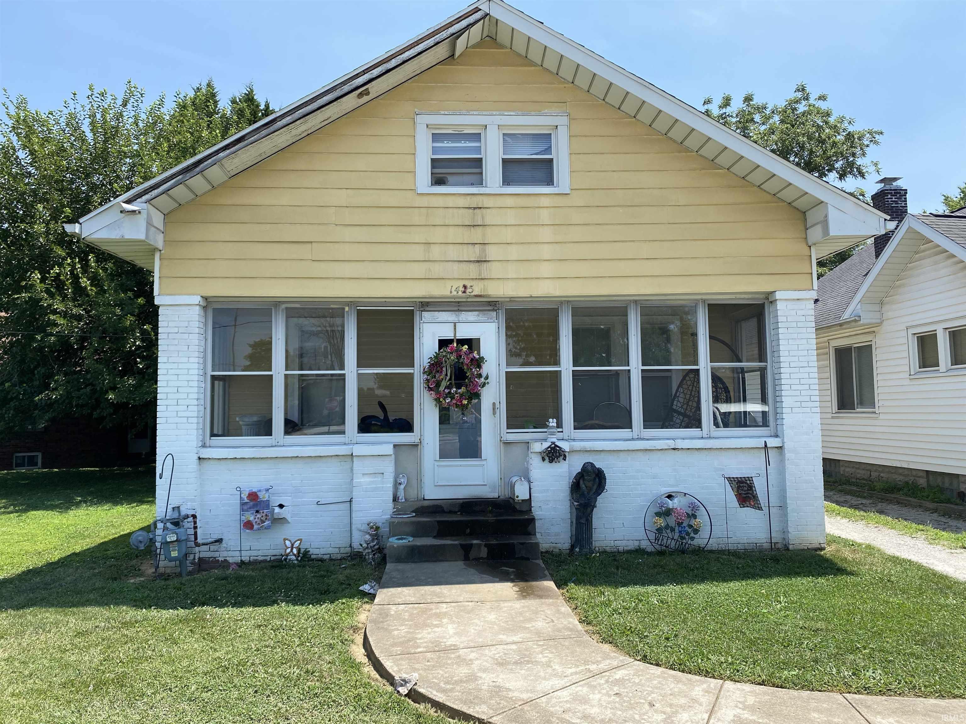 1425 Oak Hill Road, Evansville, IN 47711