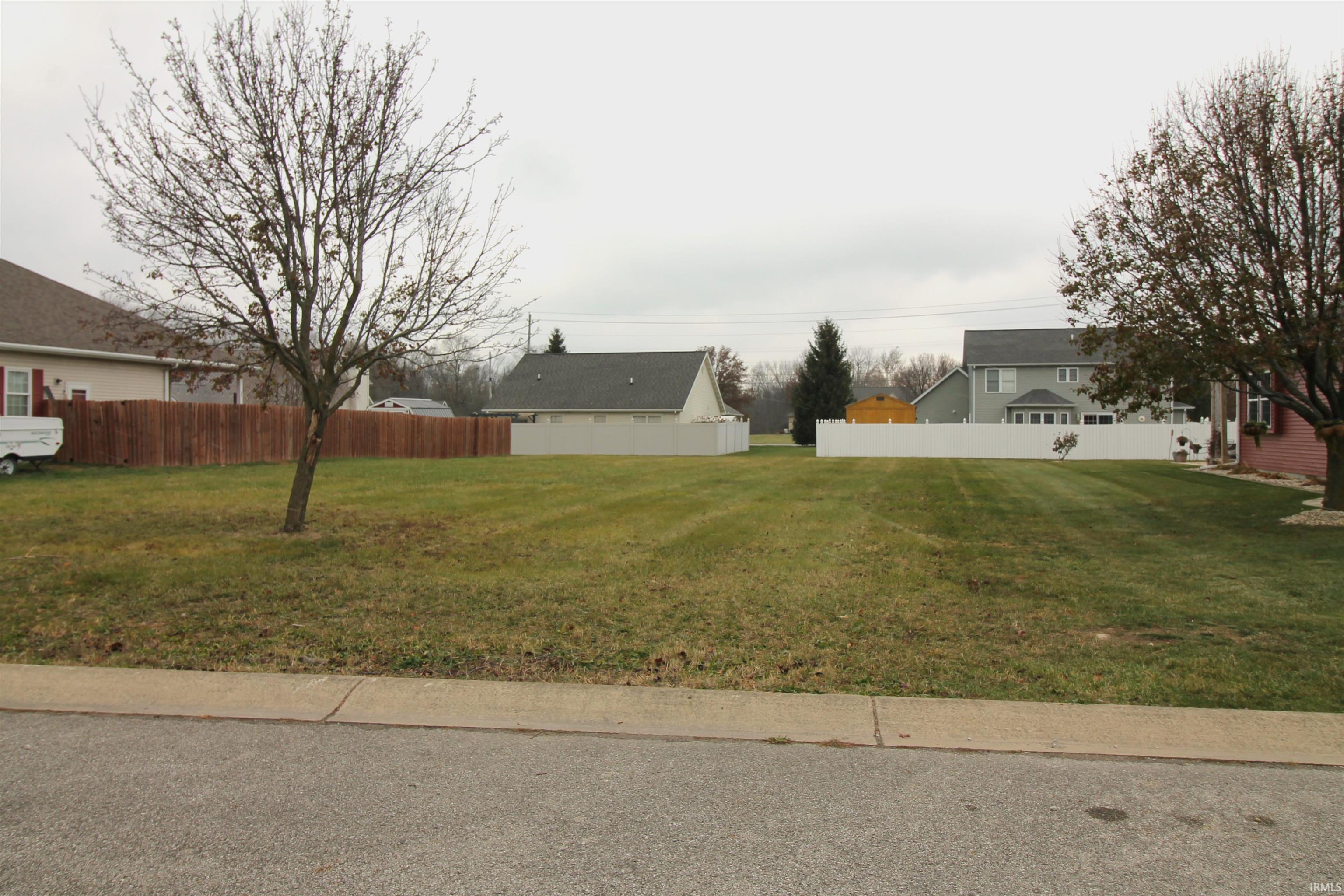 1215 Lakeside, Gas City, IN 46933