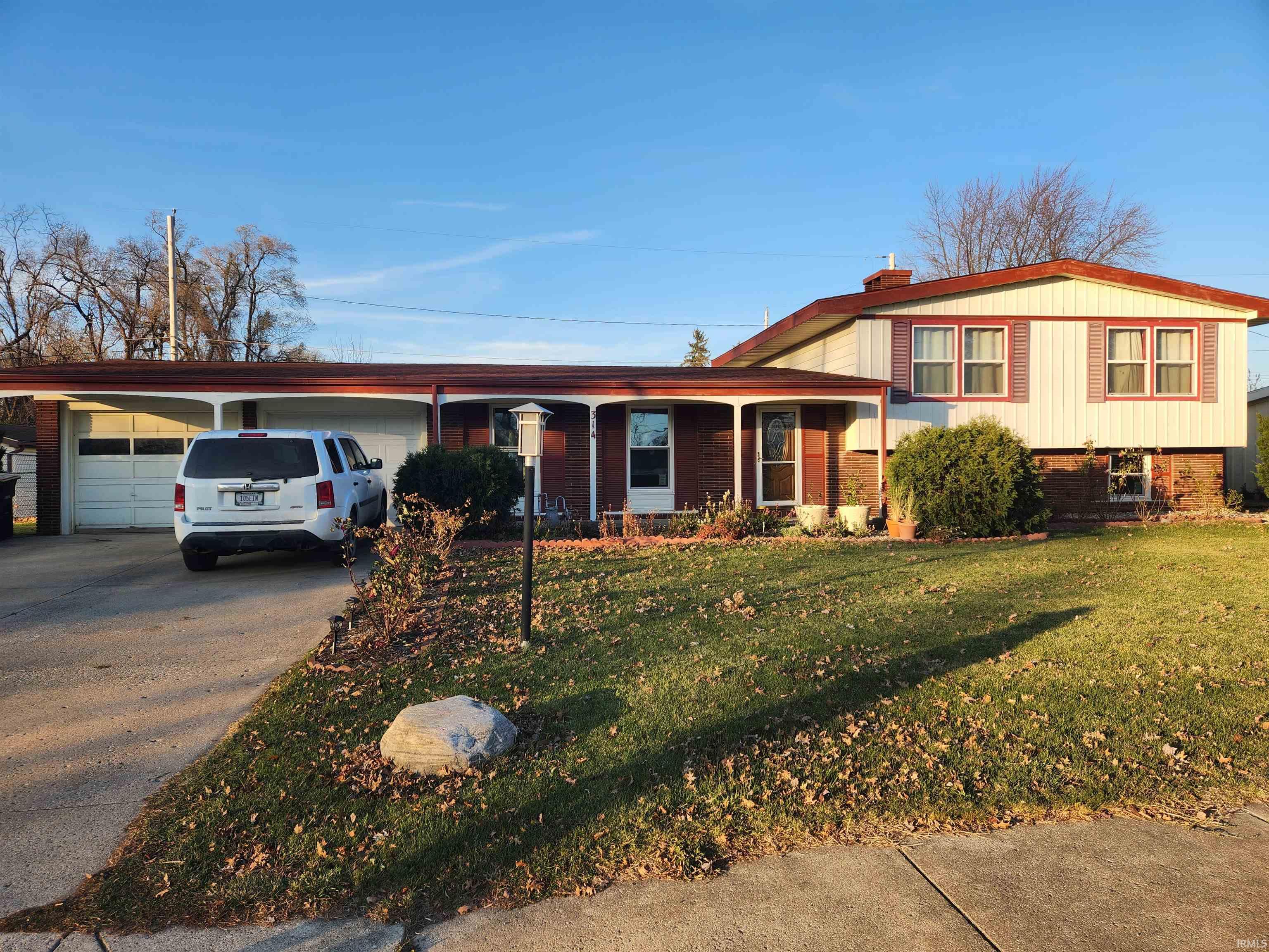 314 W Concord Lane, Fort Wayne, IN 46807
