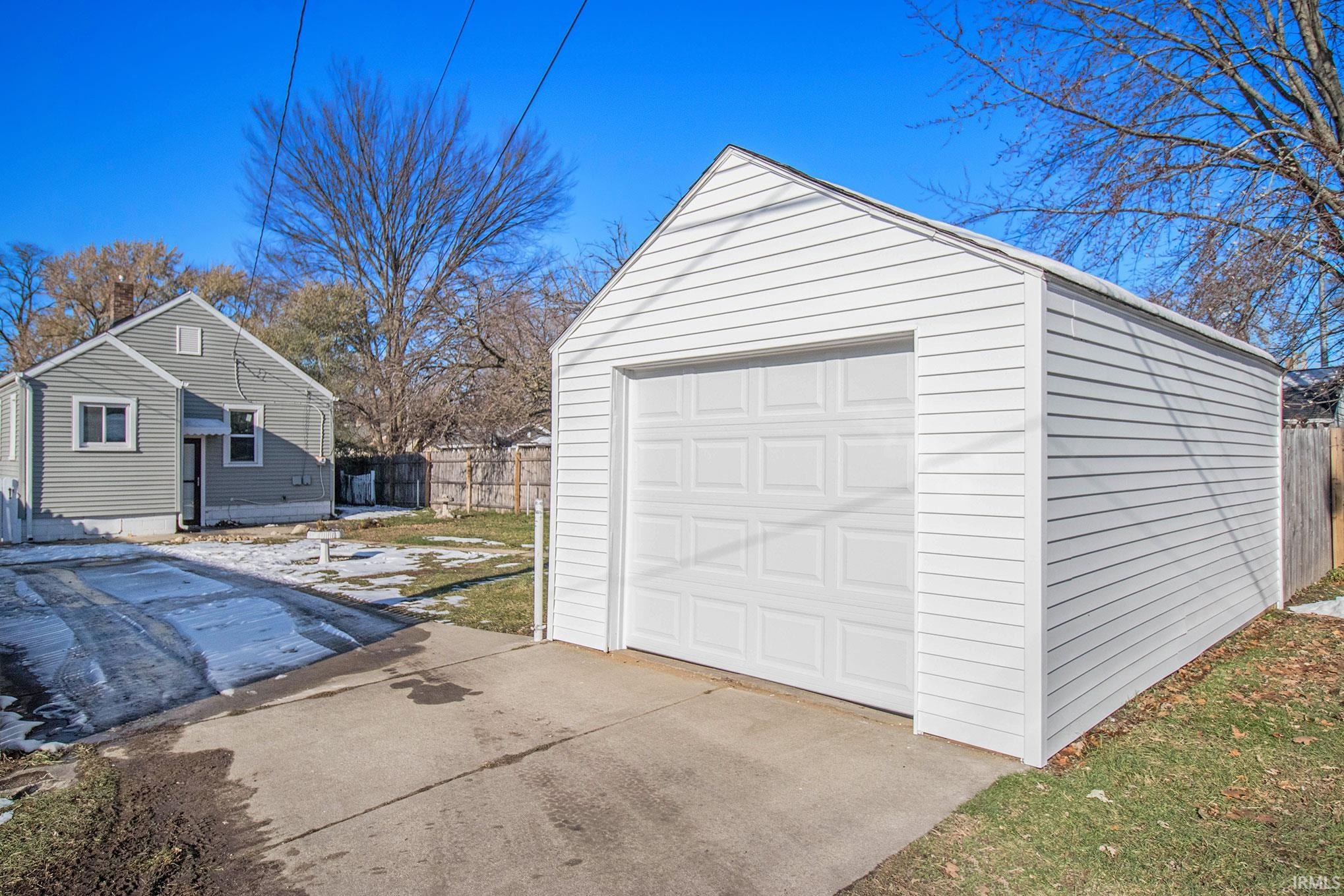 530 S 23rd South Bend, IN 46615