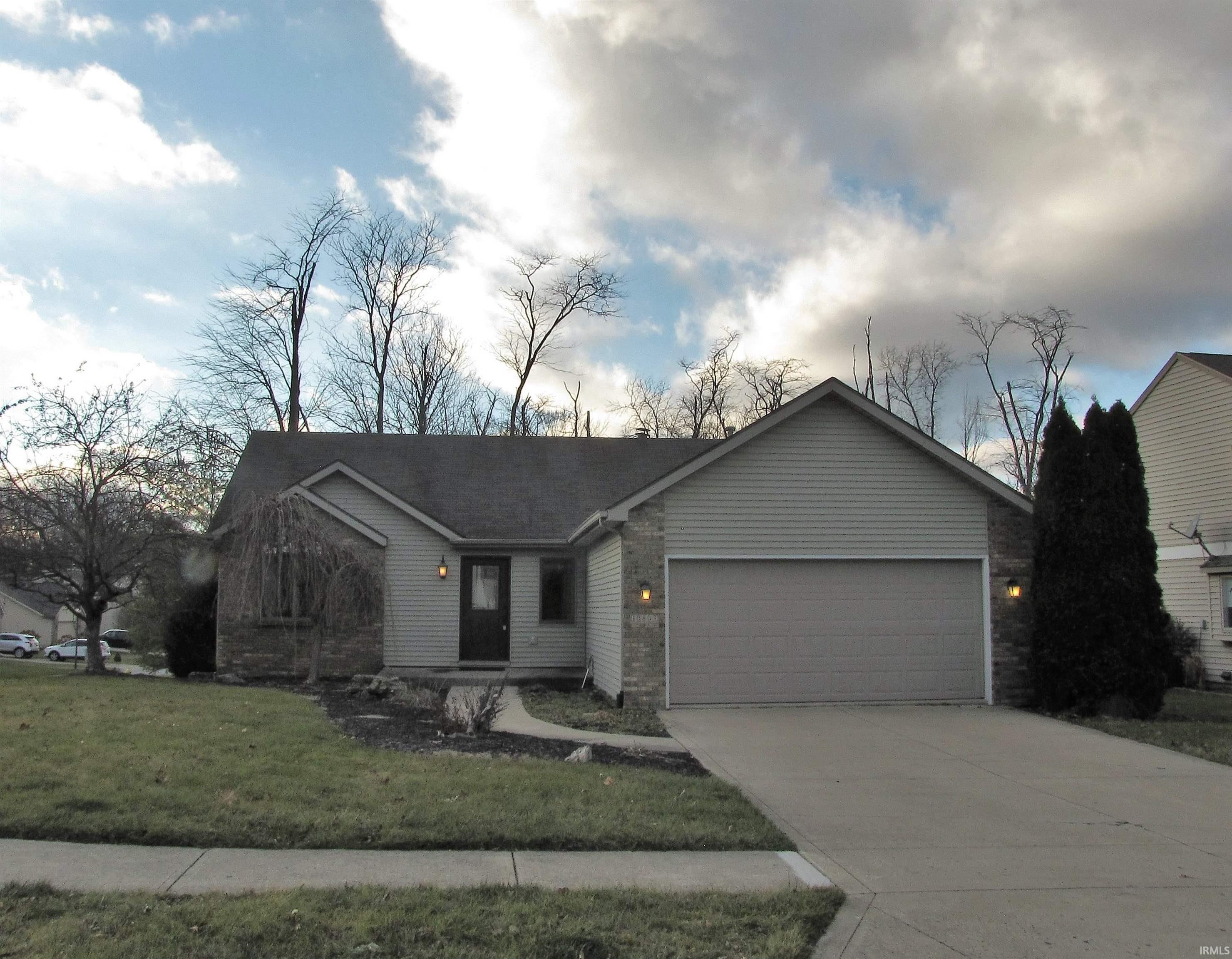 10803 Orchard Creek Place, Fort Wayne, IN 46818