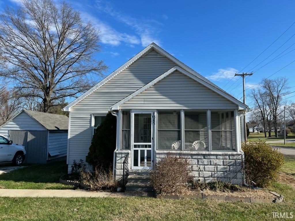 Huntingburg Real Estate 307 S Chestnut St. IN 47542 120,000 202250018