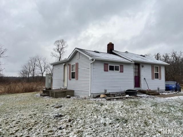 11919 N Angling Road, Wolcottville, IN 46795