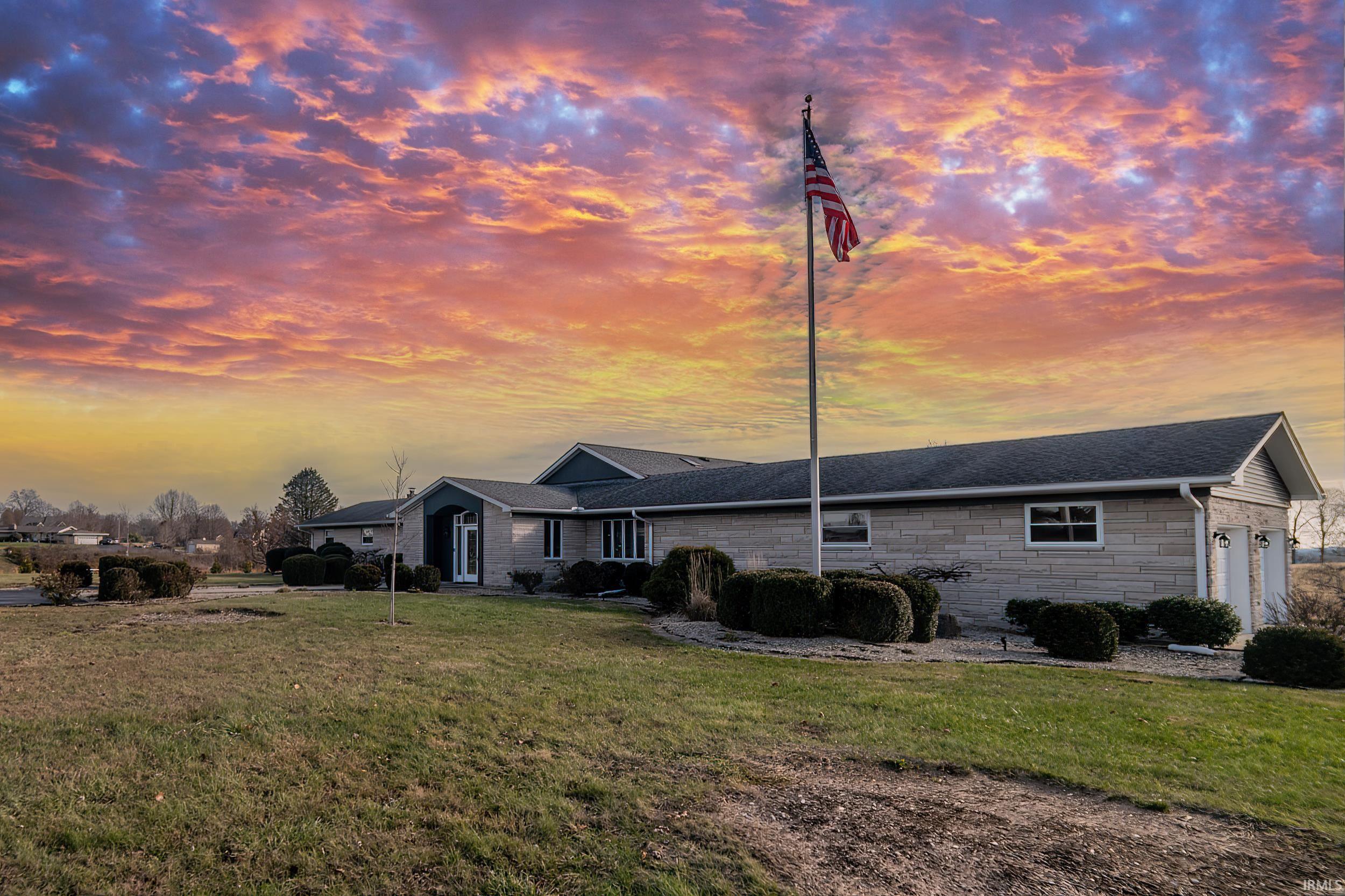 2904 RIVER BLUFF ROAD, BEDFORD, IN 47421 Millican Realty