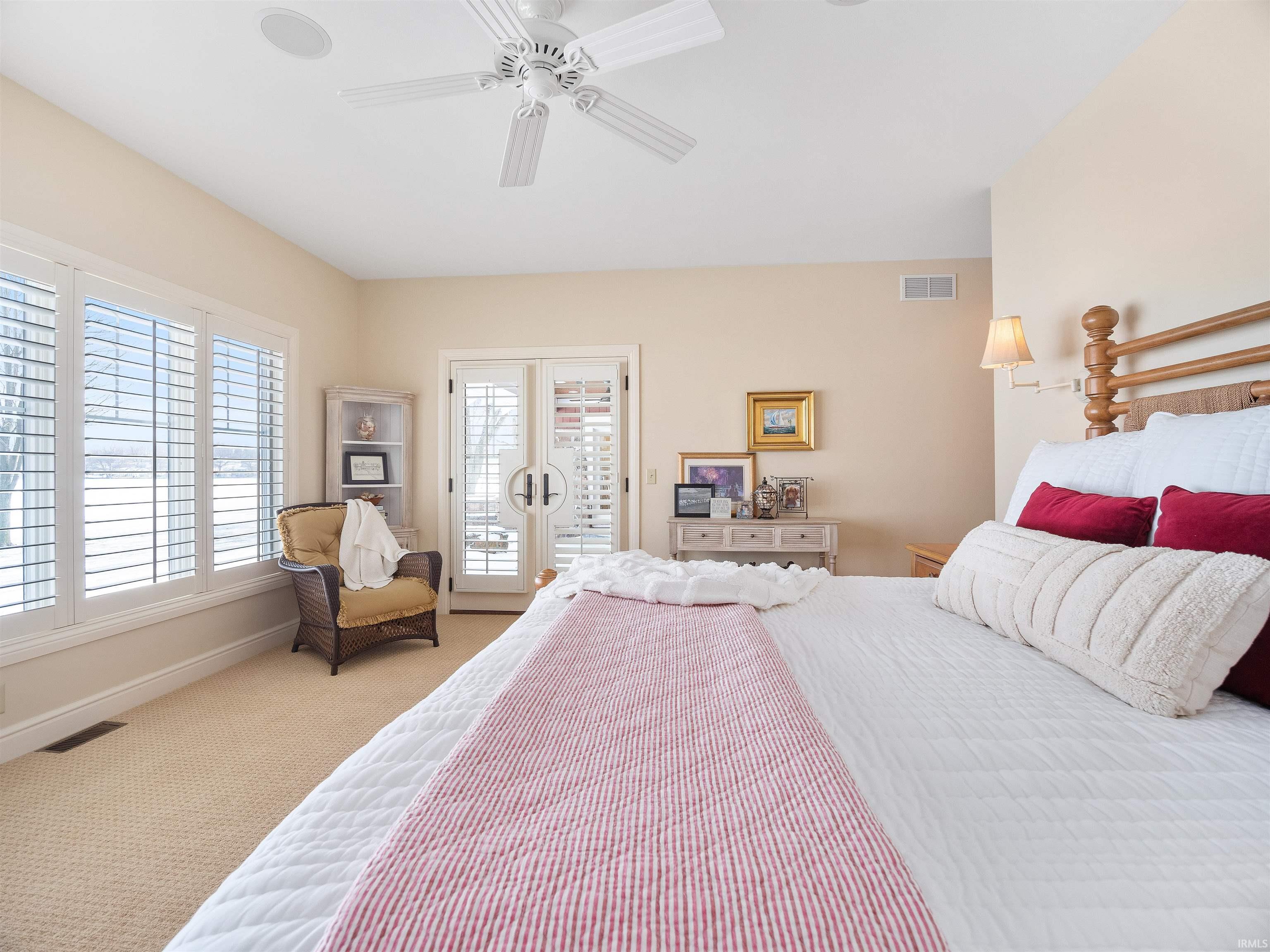 Photo 16 of 9864 N Bayshore Drive