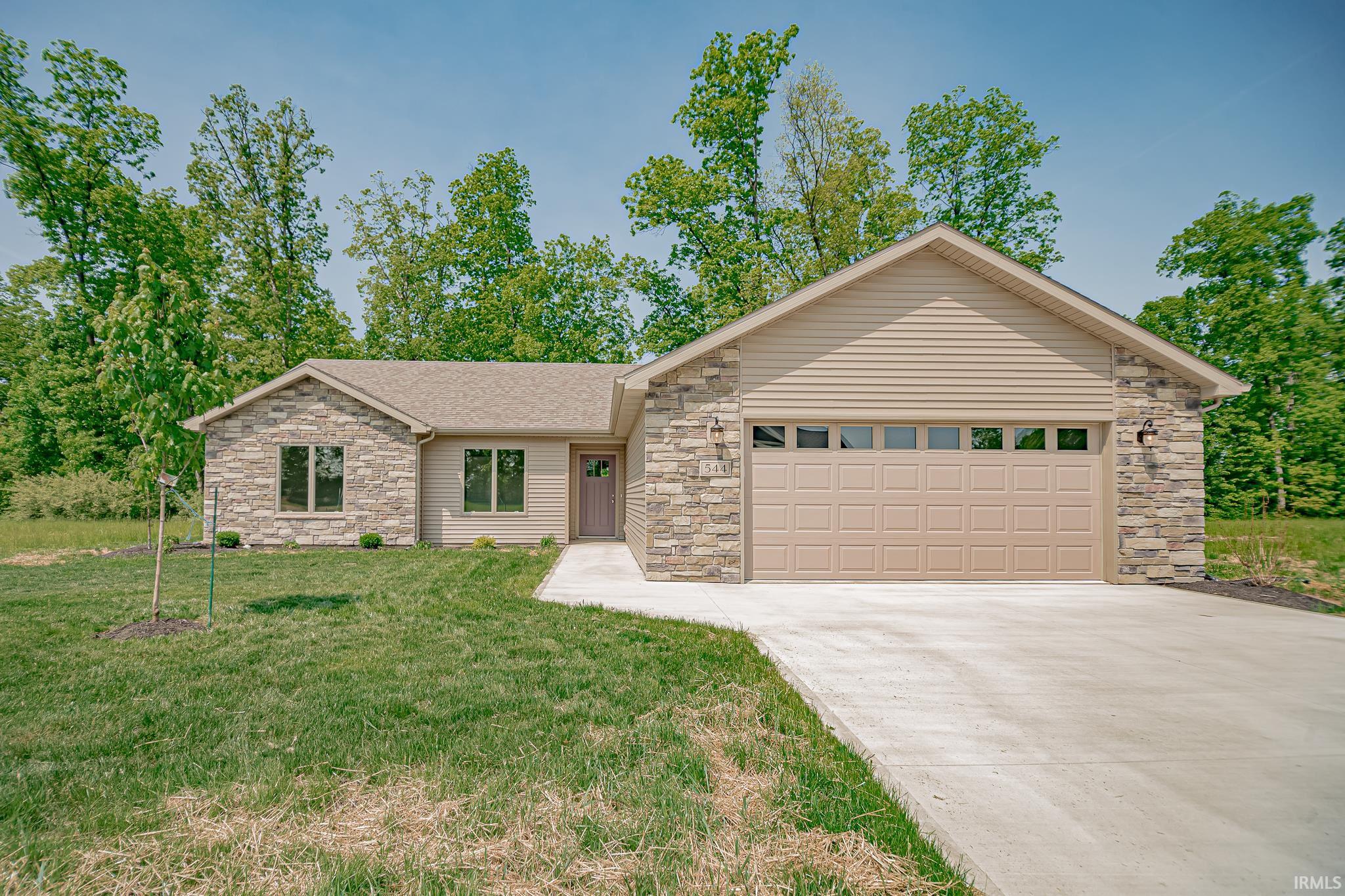 544 S Valley River Drive, Columbia City, IN 46725