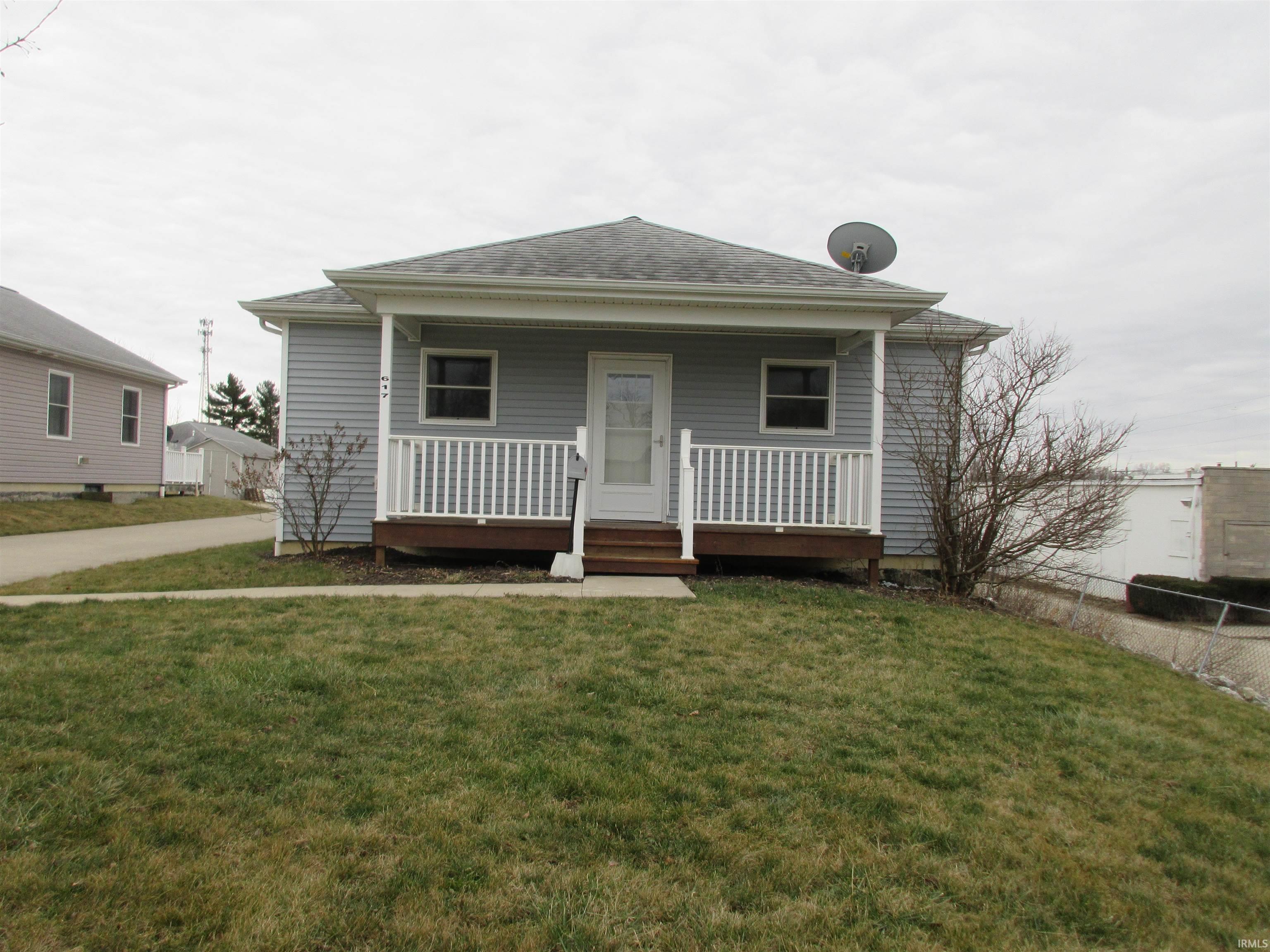 617 W Market St, Columbia City, IN 46725