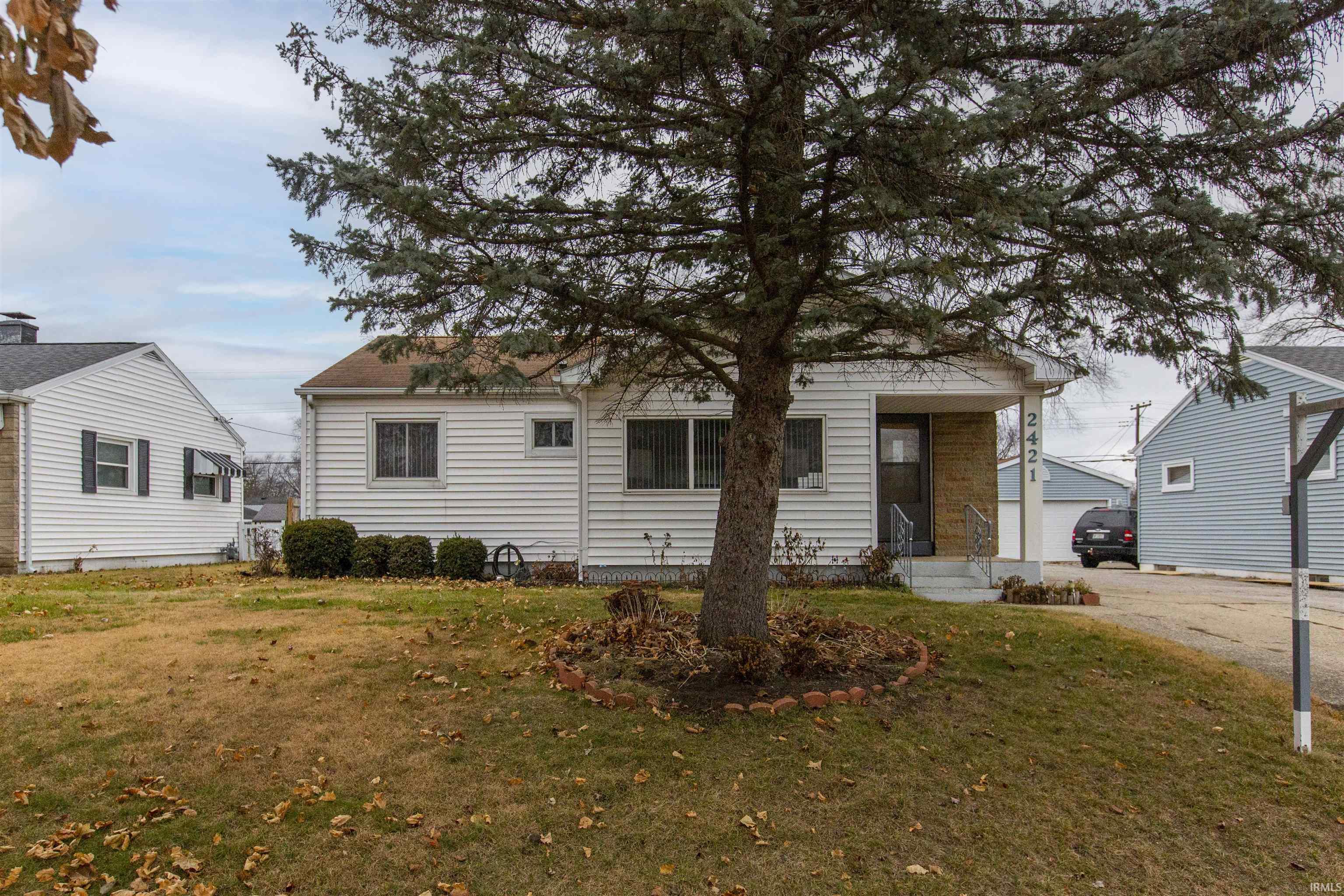 South Bend IN Real Estate 2421 Rockne South Bend IN 46615 MLS 202302046