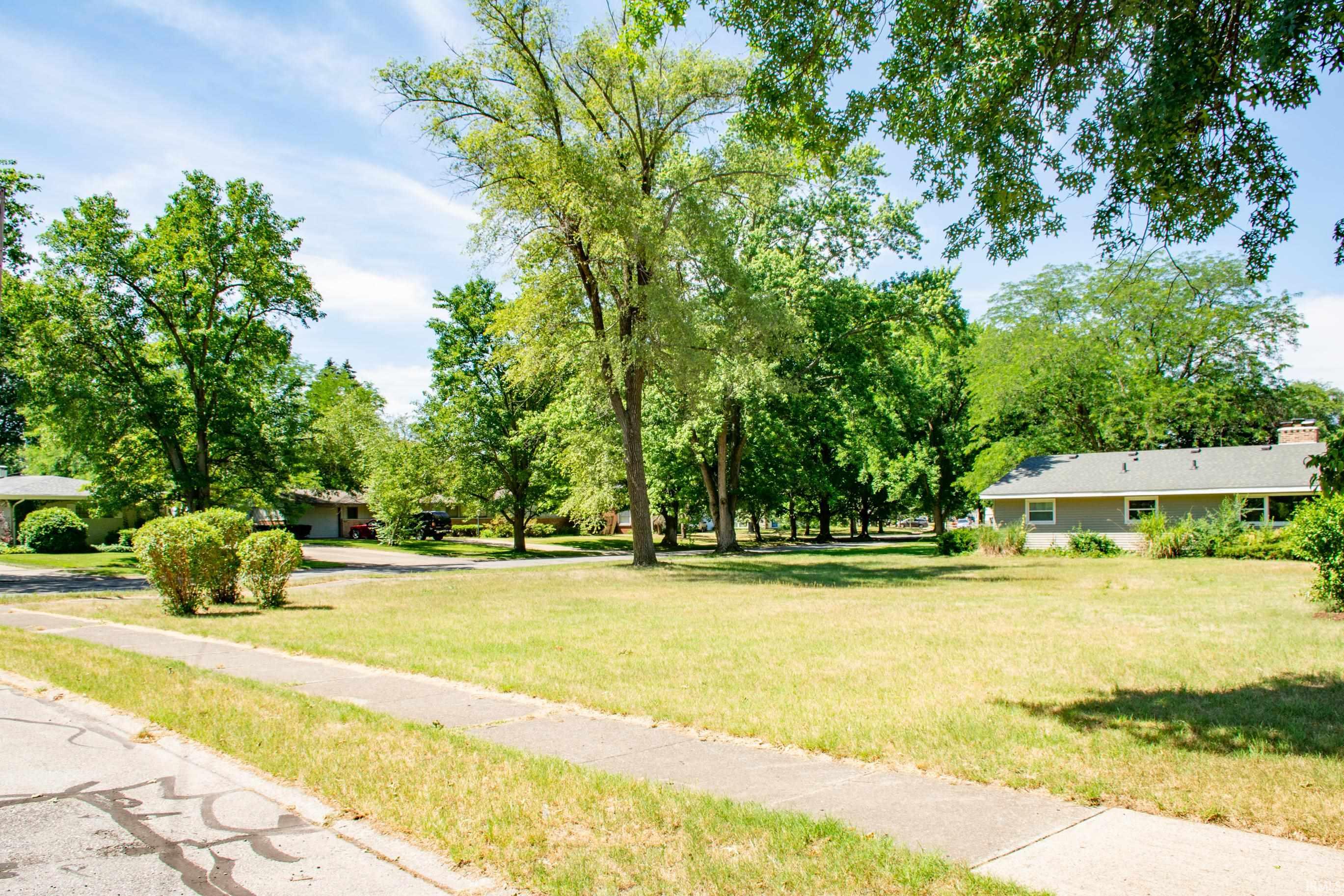 803 Cavanaugh South Bend, IN 46617