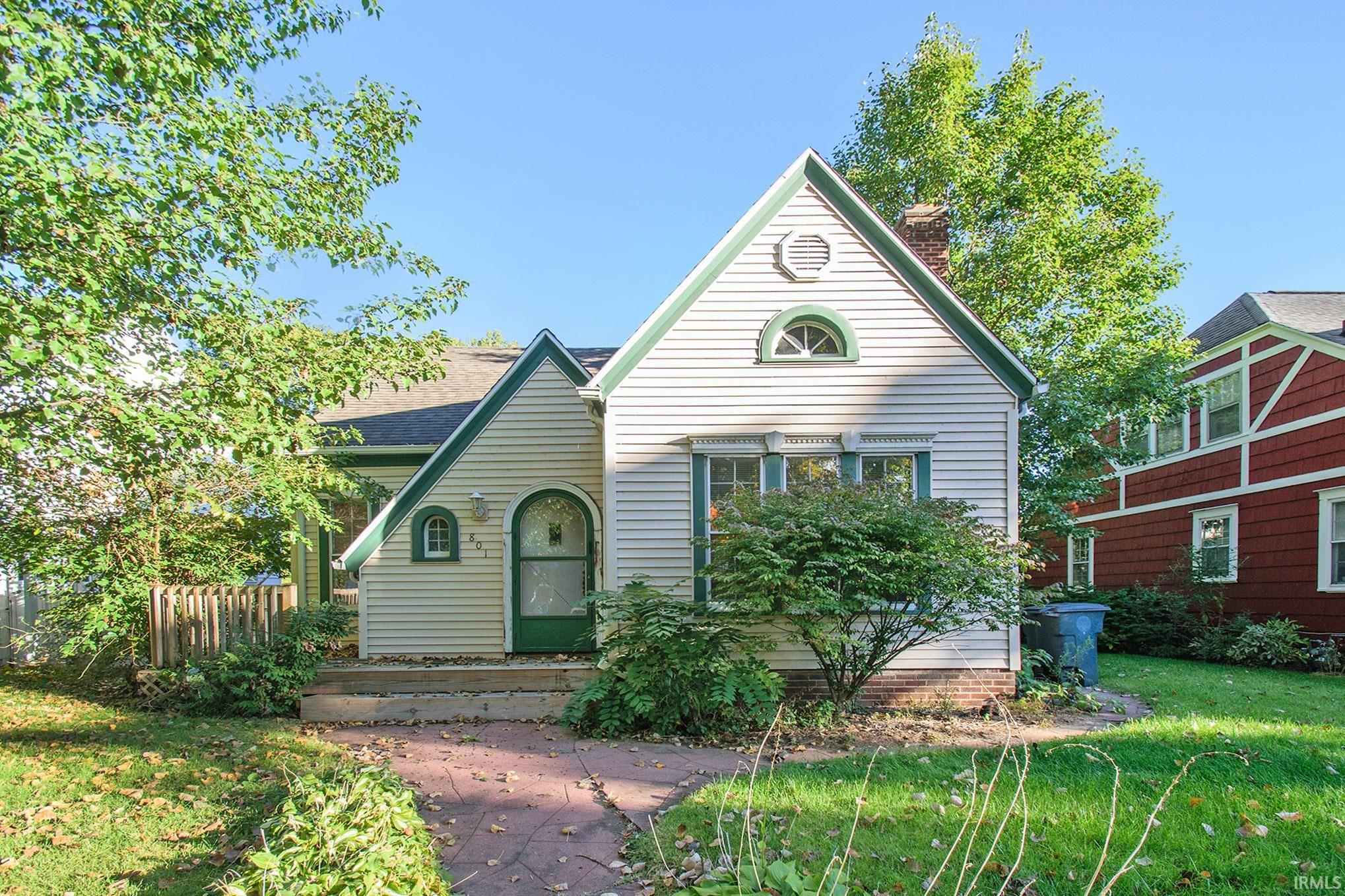 801 W Angela South Bend, IN 46617