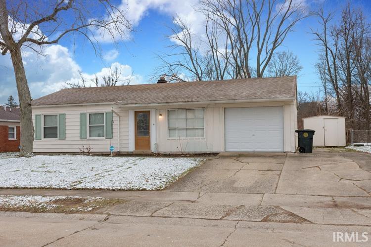 1512 Southlea South Bend, IN 46628