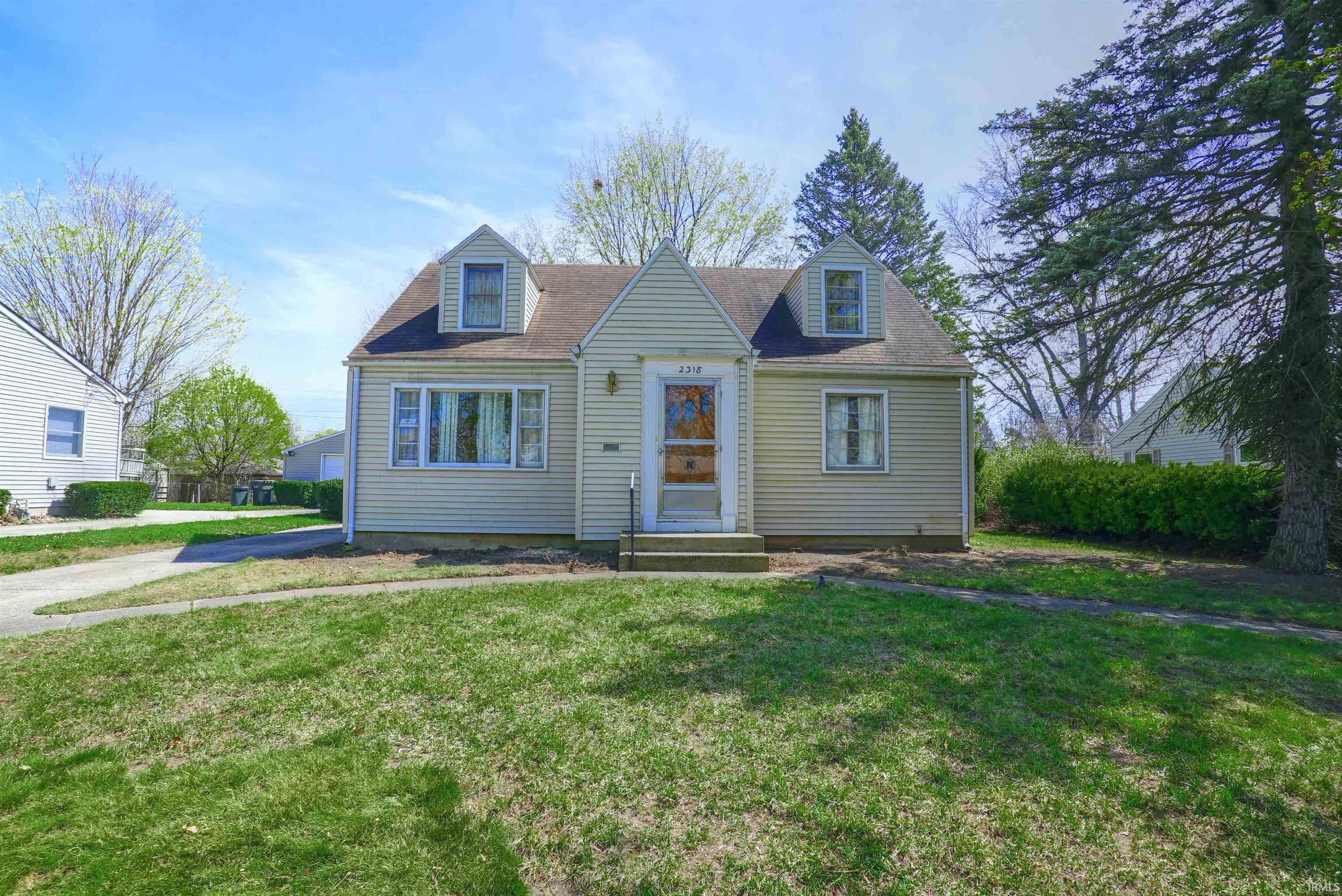 South Bend IN Real Estate 2318 Rockne South Bend IN 46615 MLS 202303397