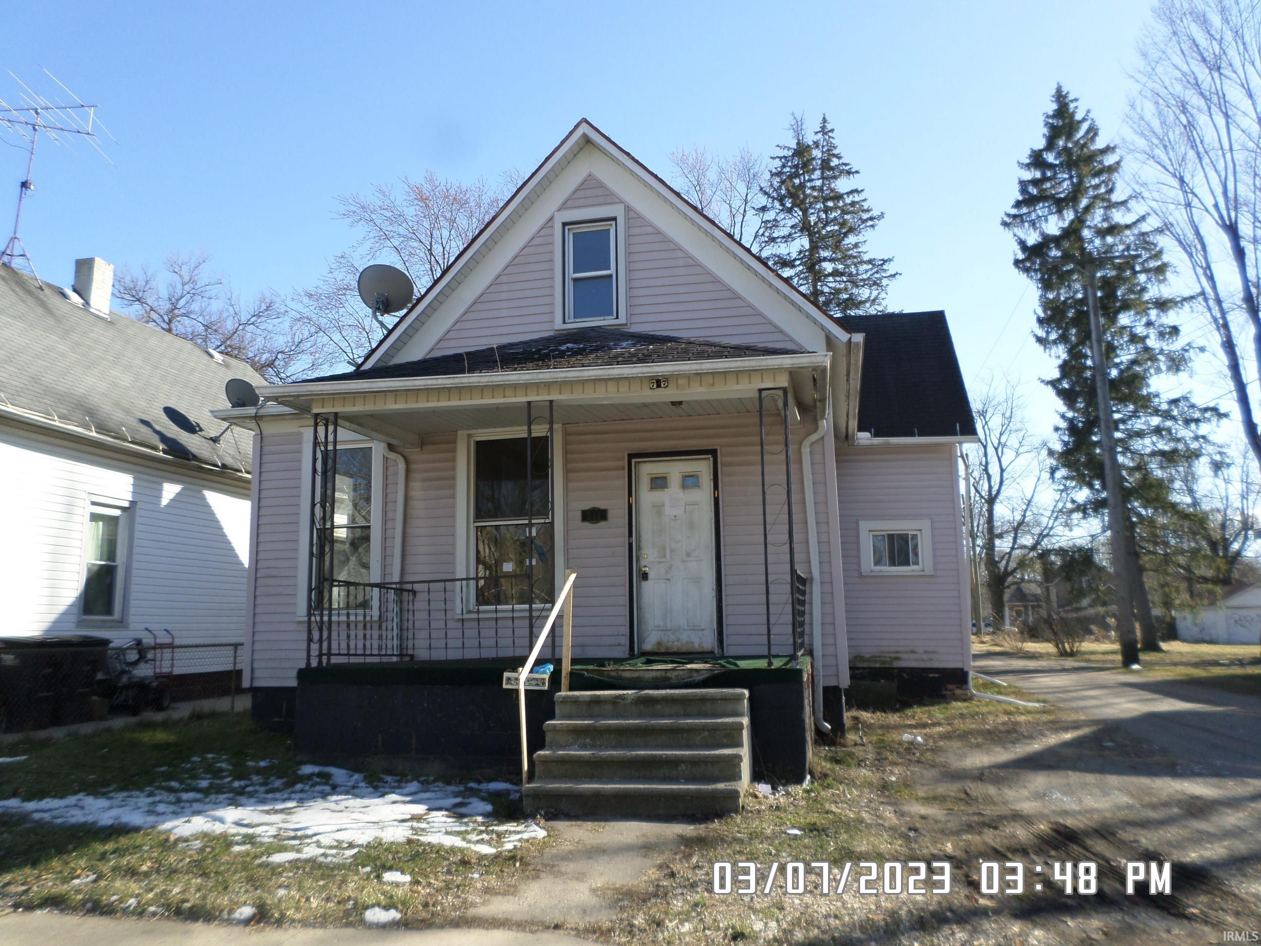 717 W Cleveland Avenue, Elkhart, IN 46516