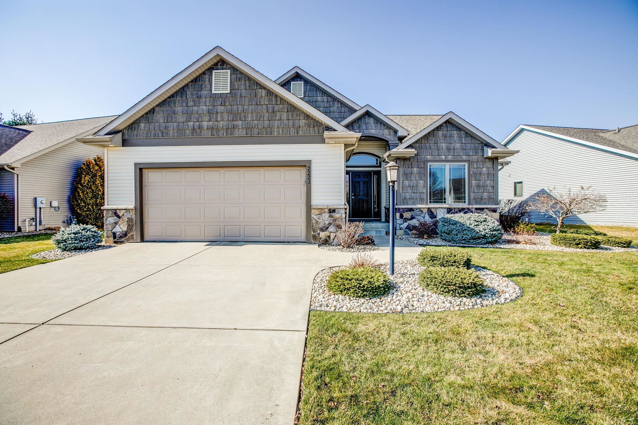 2221 Timberstone Elkhart, IN 46514