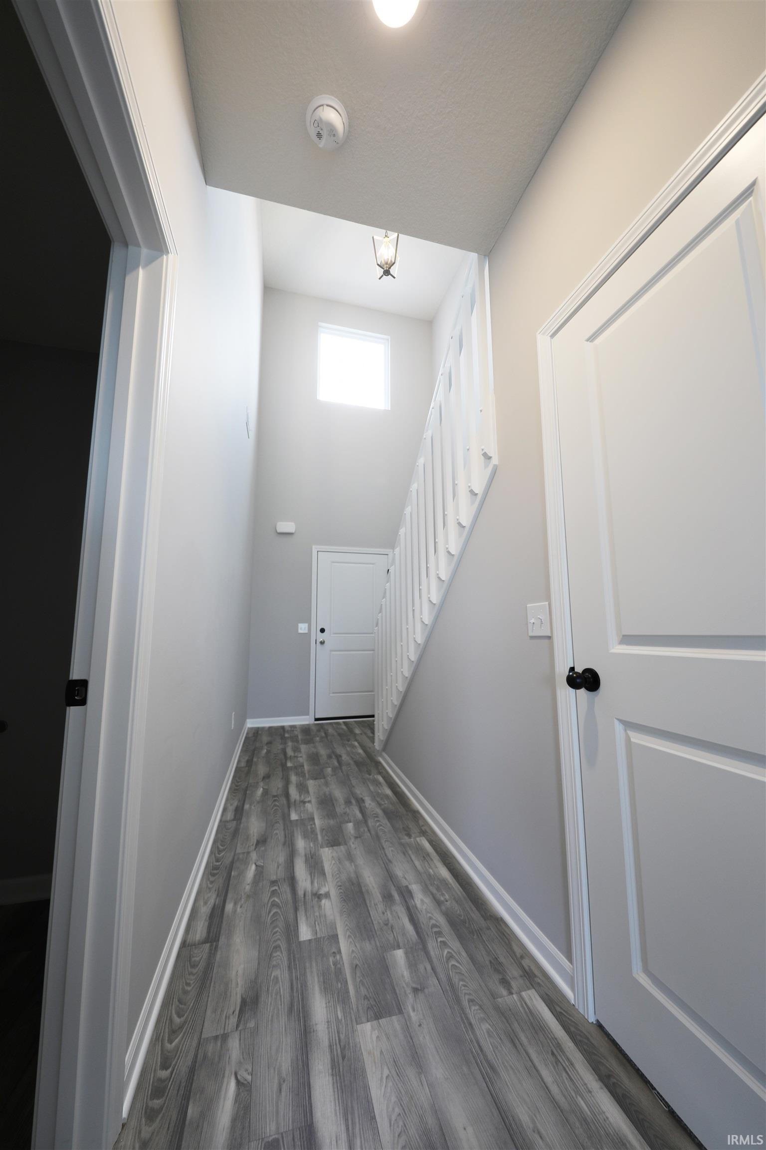 Photo 4 of 1031 N West Hamilton Road